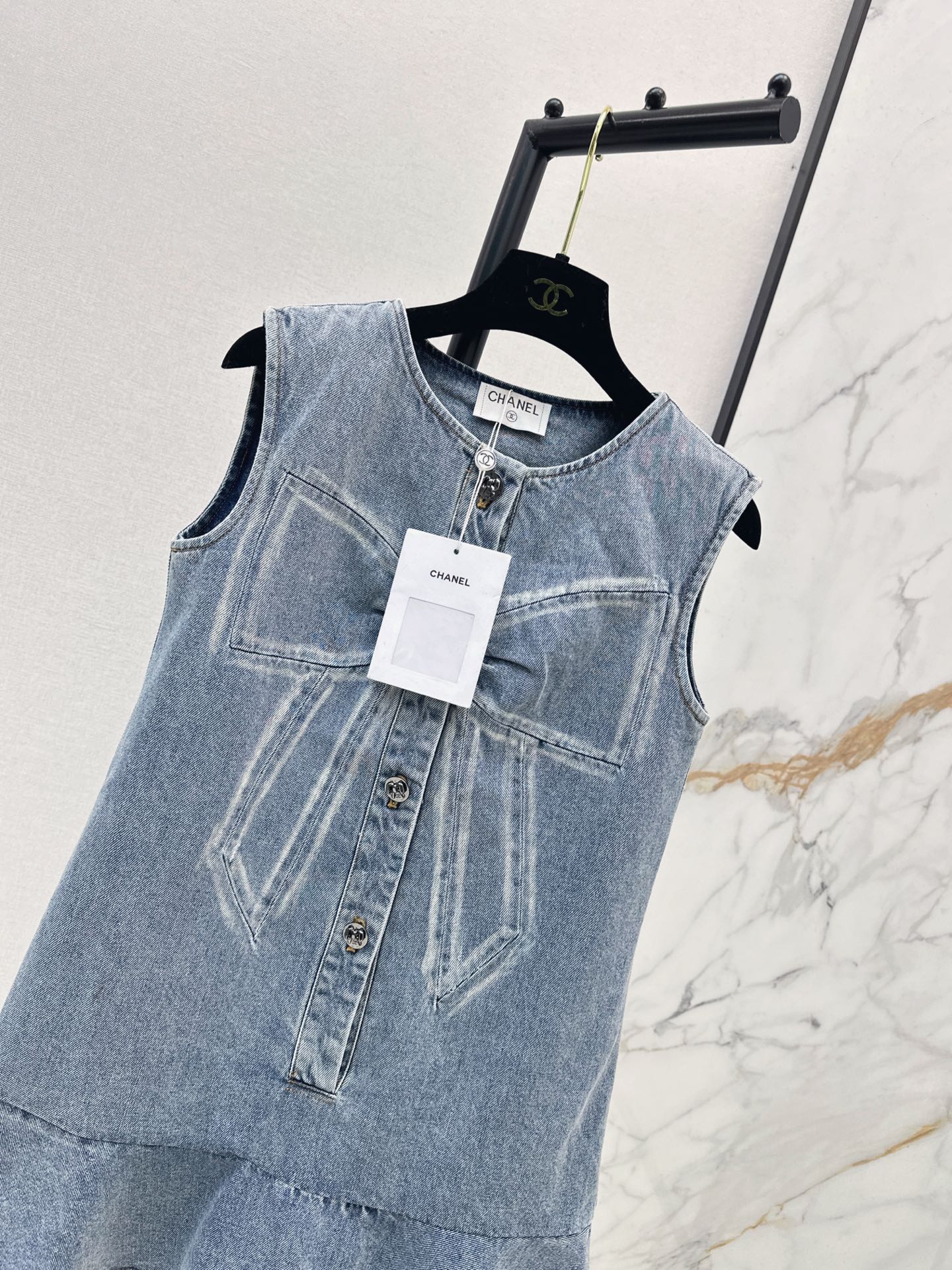 Chan 25fw sleeveless bow denim dress