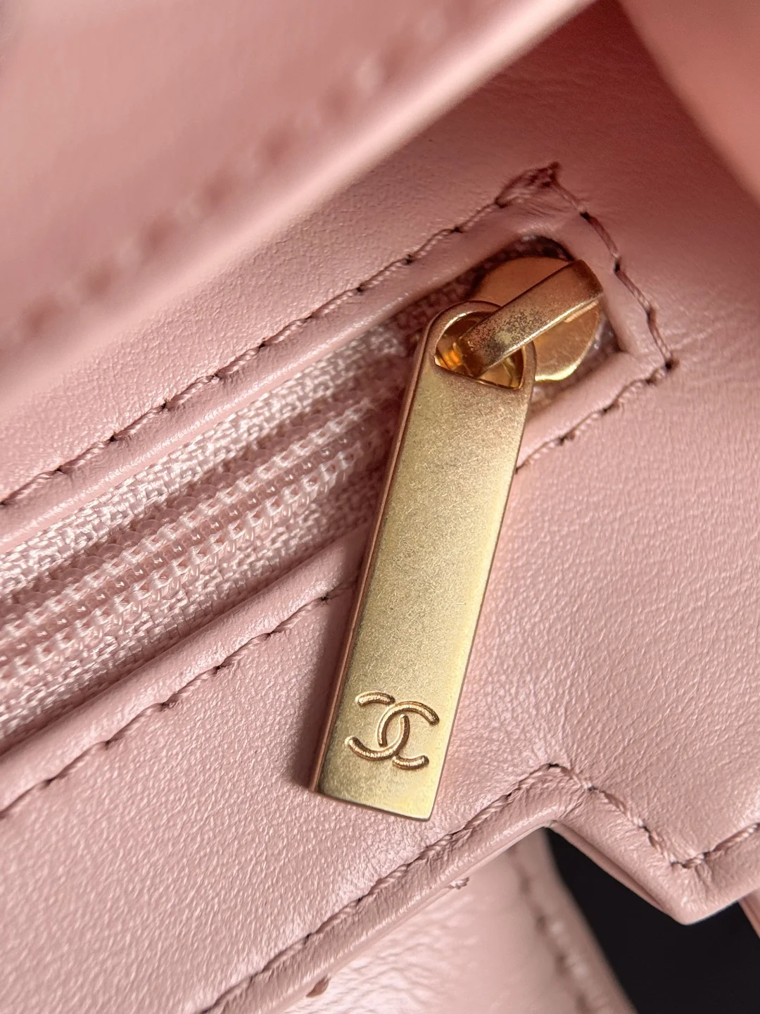 Chan 23 kelly chain bag