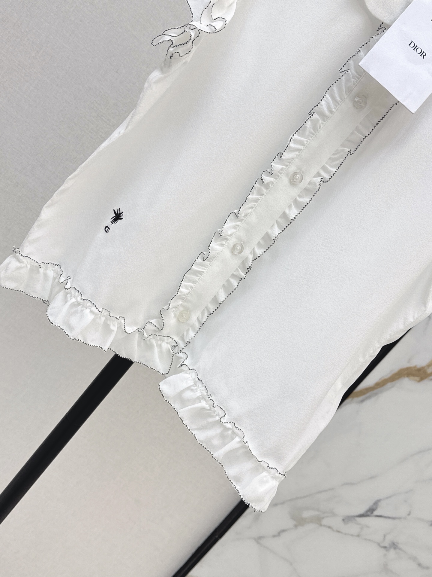 CD 26ss sleeveless ruffle shirt