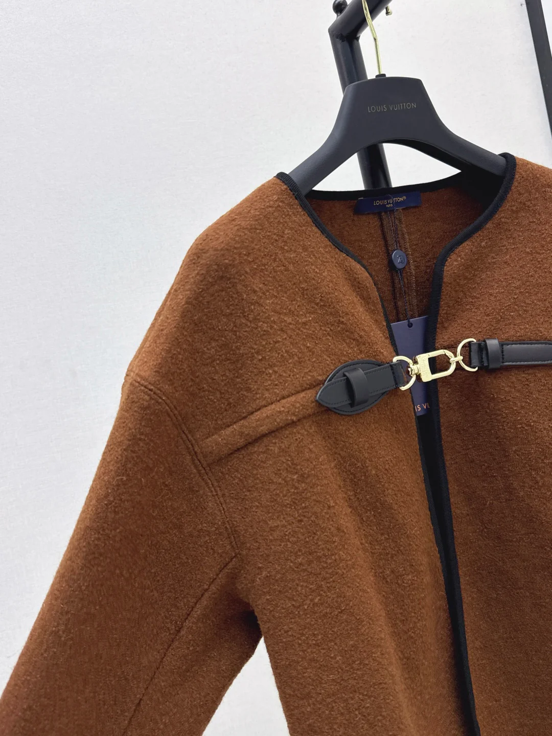 Louis 25fw cape jacket