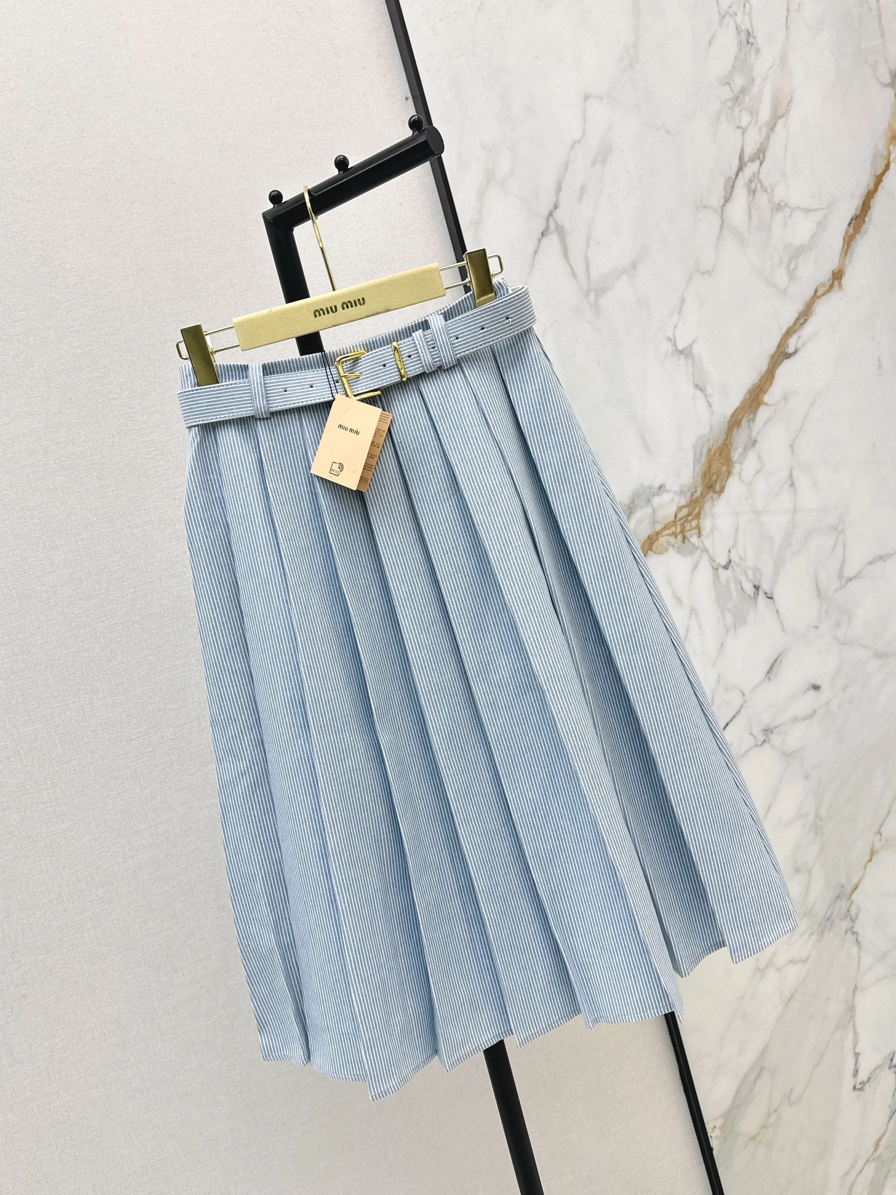 Miu 26ss stripe pleated shirts