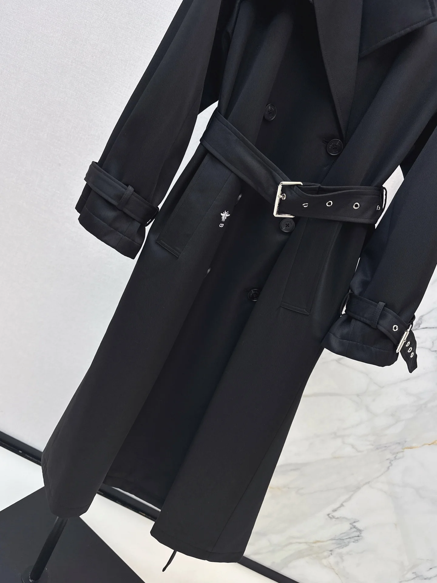 CD 25fw trench coats