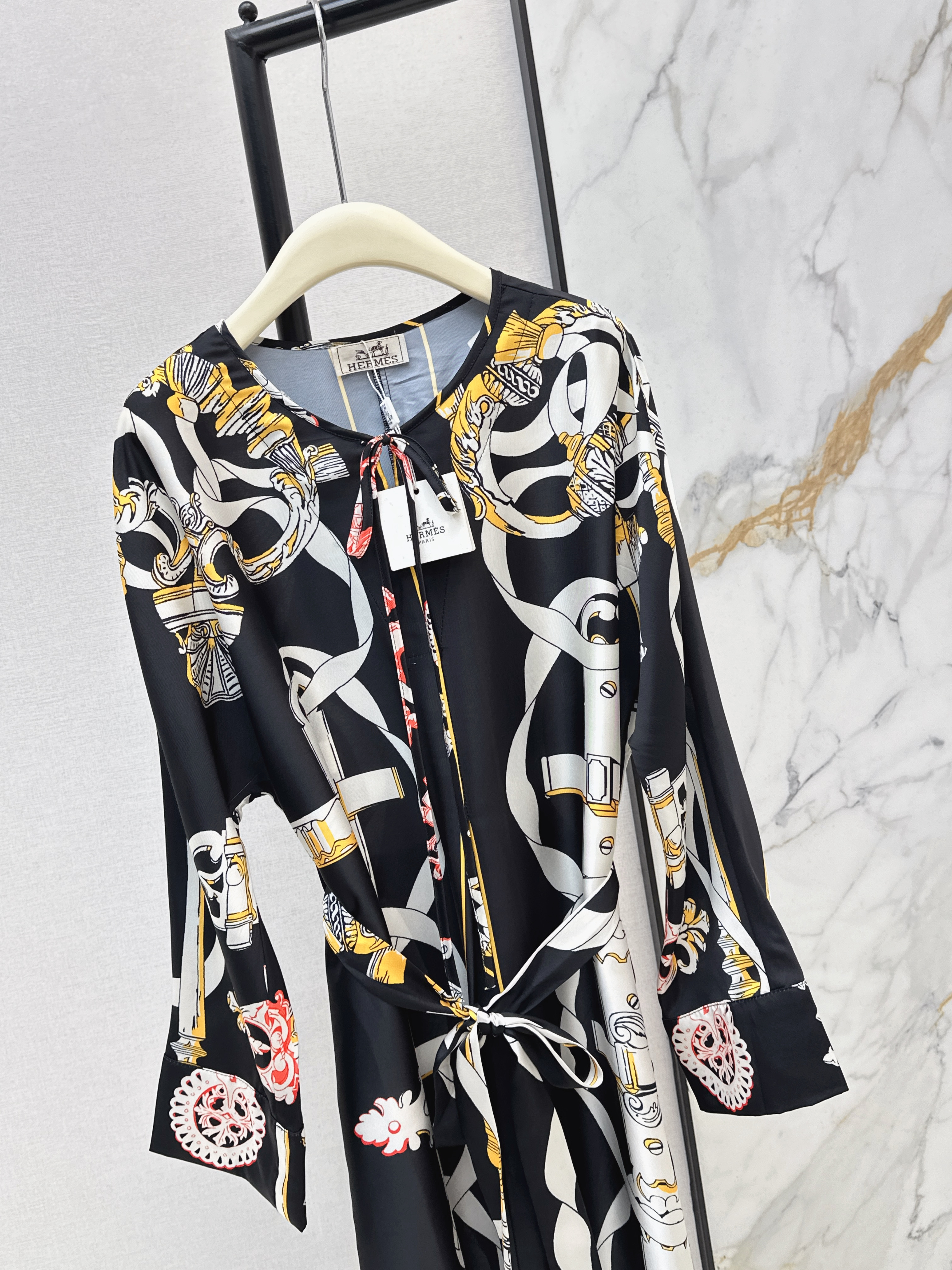 Her 26ss dolman sleeve silk dress