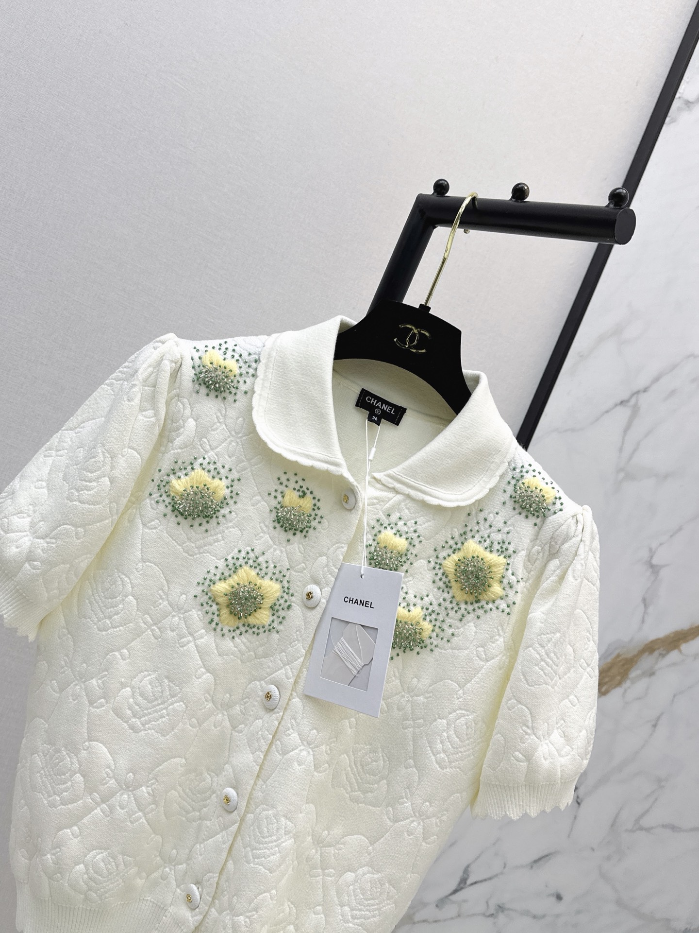 Chan 26ss 3d floarl knit sweater