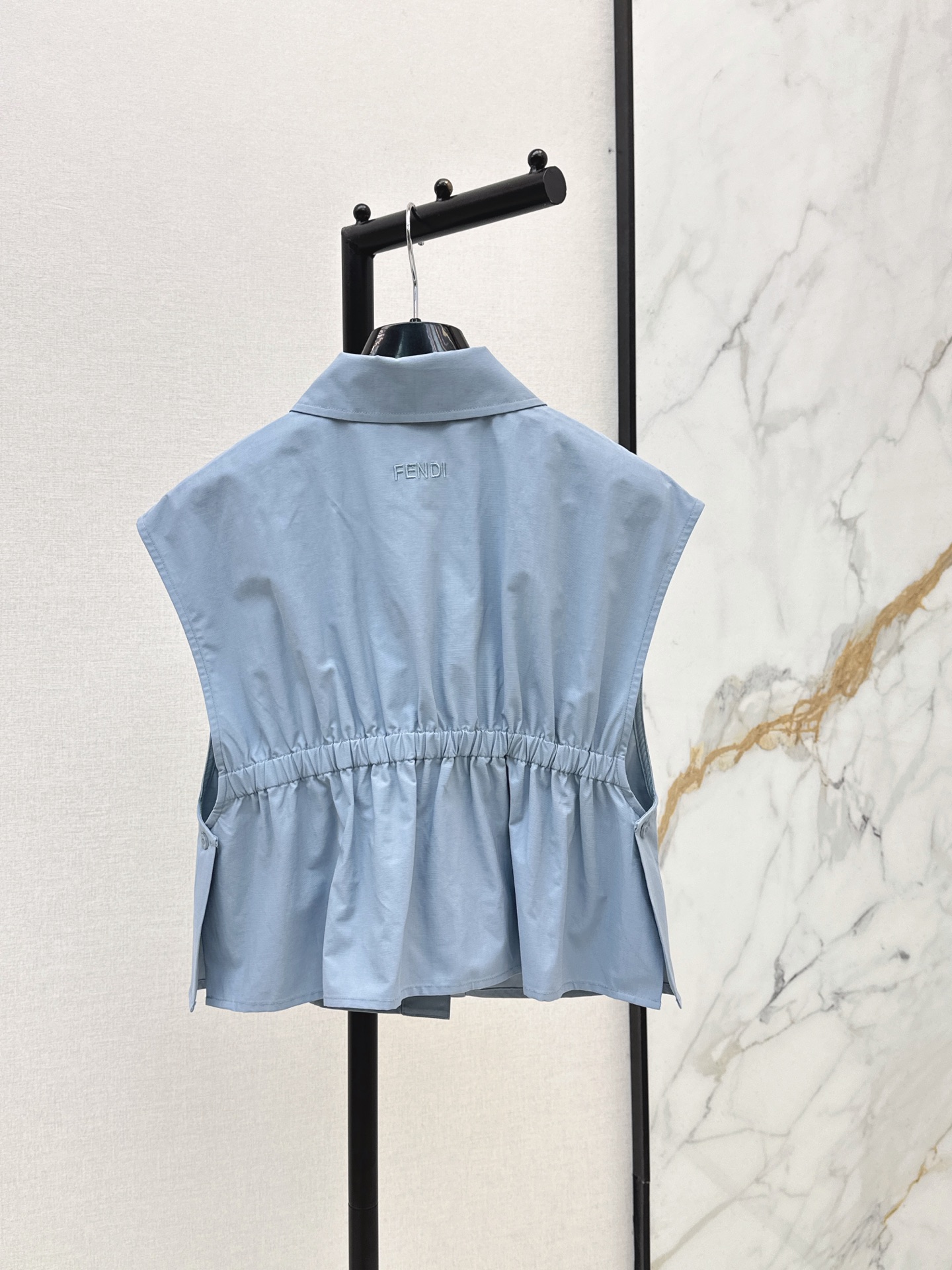 Fen 26ss sleeveless shirt