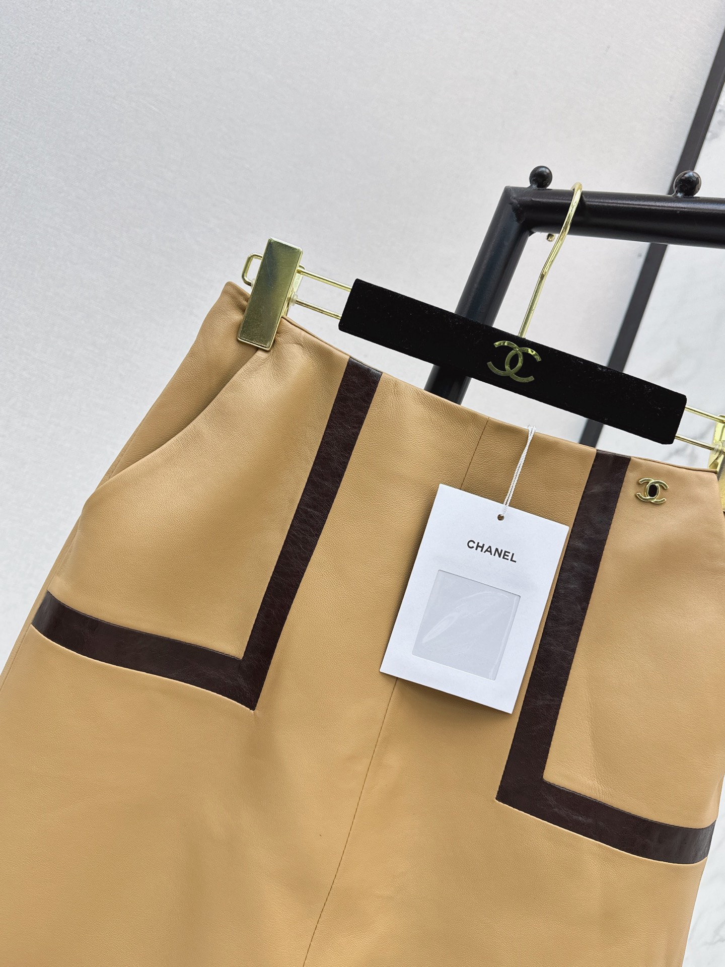 Chan 26ss leather skirt