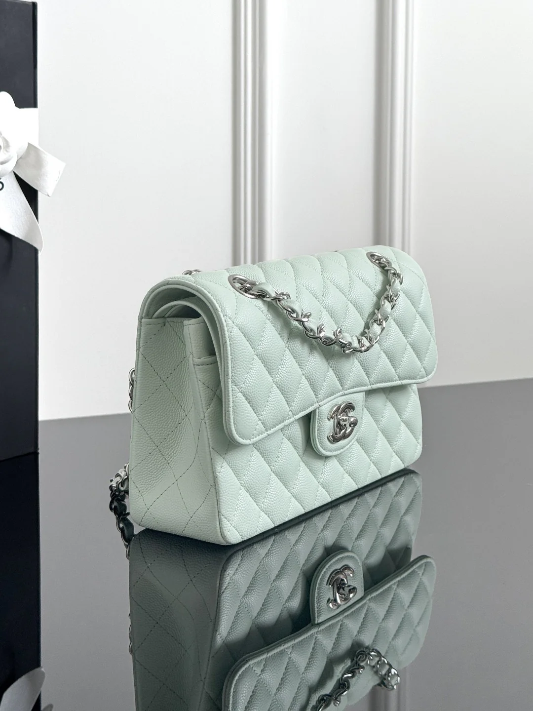 Chan cf23 chain shoulder bag