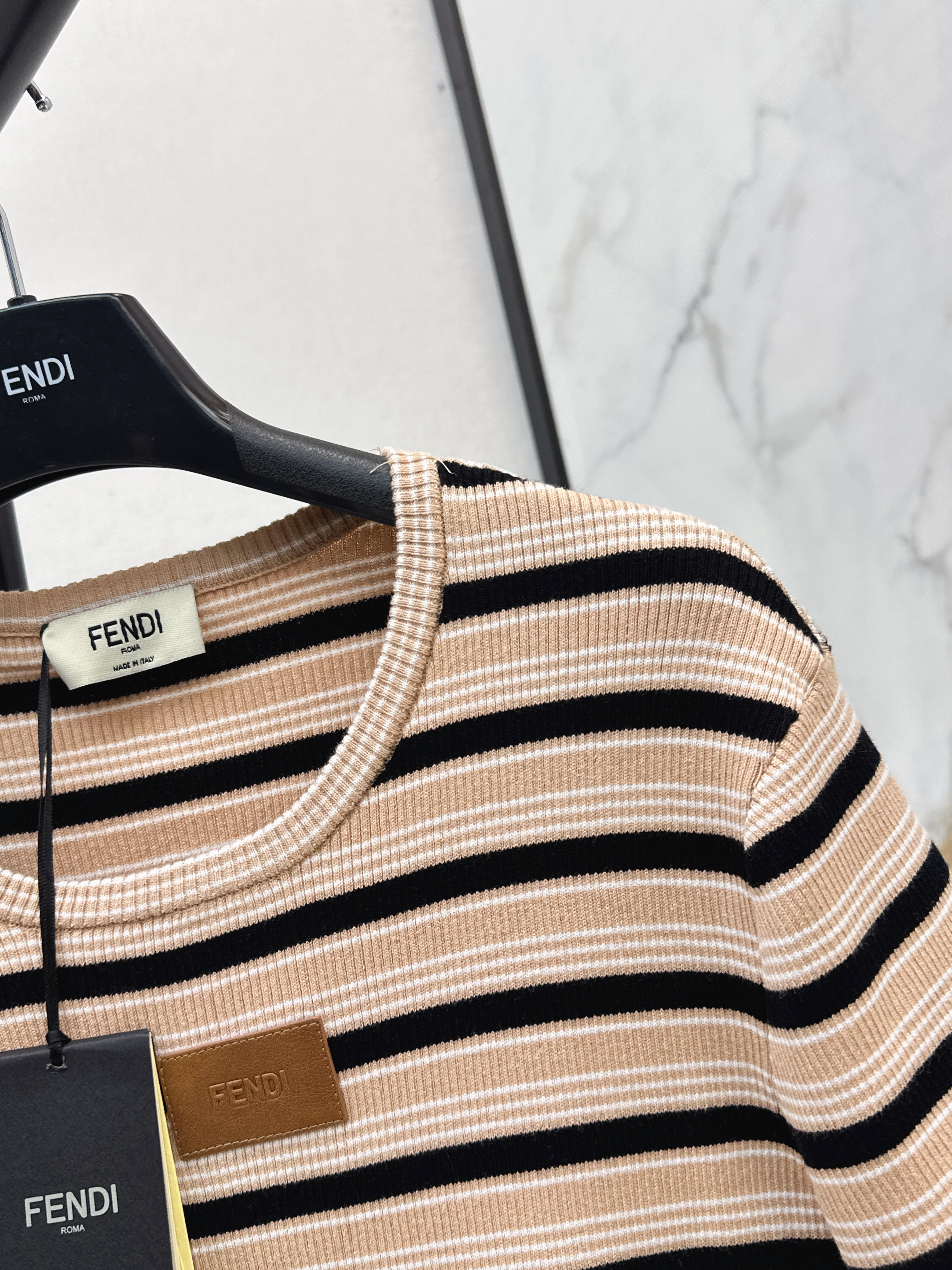 Fend 26ss stripe t-shirt