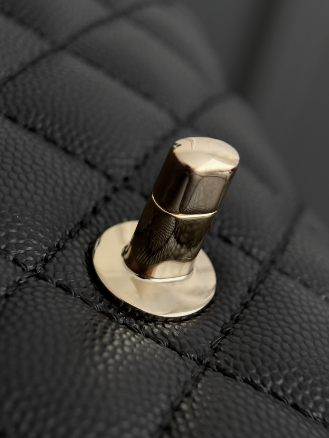 Chan 26P coco handle bag