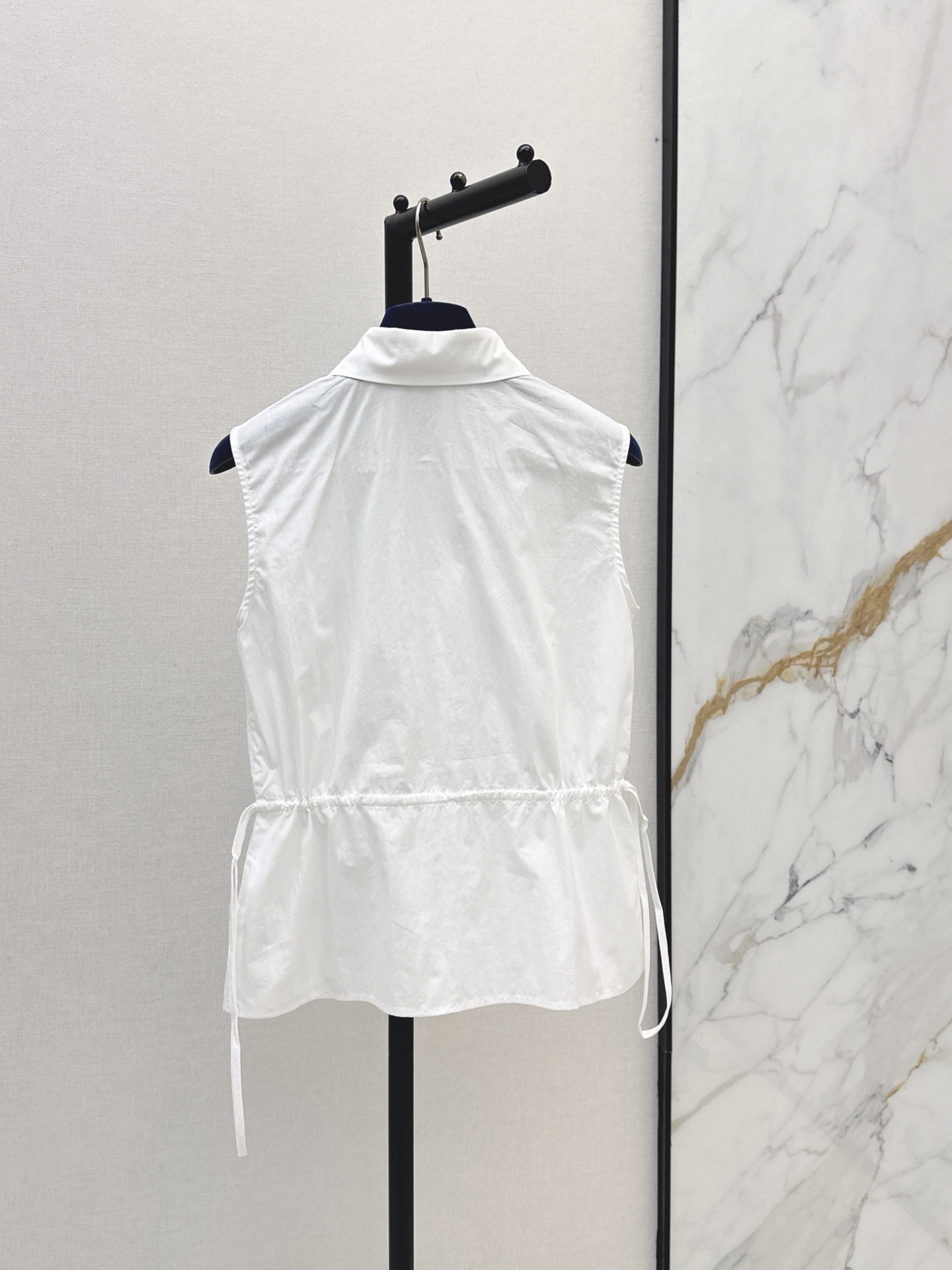 Loui 26ss sleeveless shirt