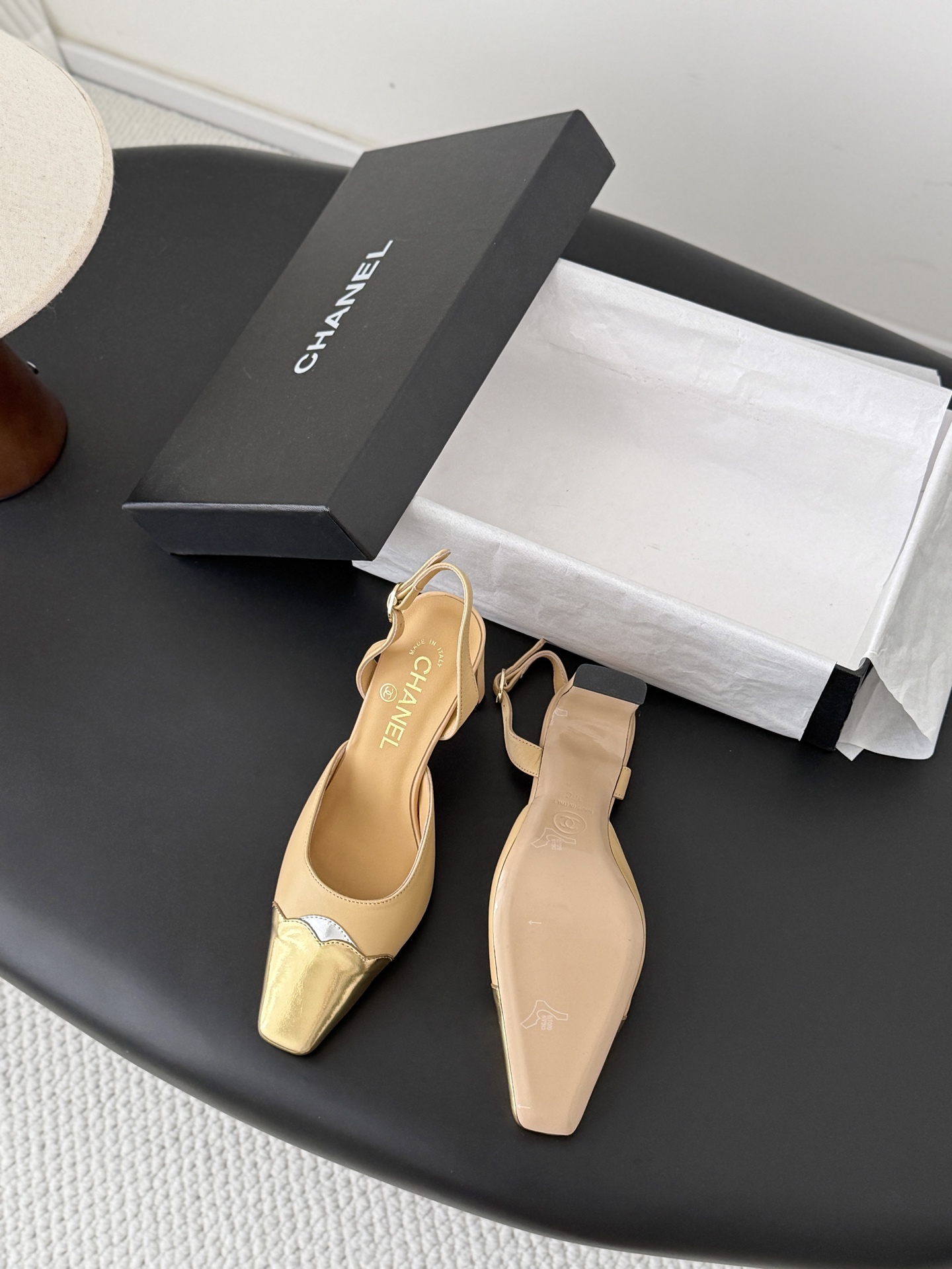 Chan 26P gold cap toe slingback heels