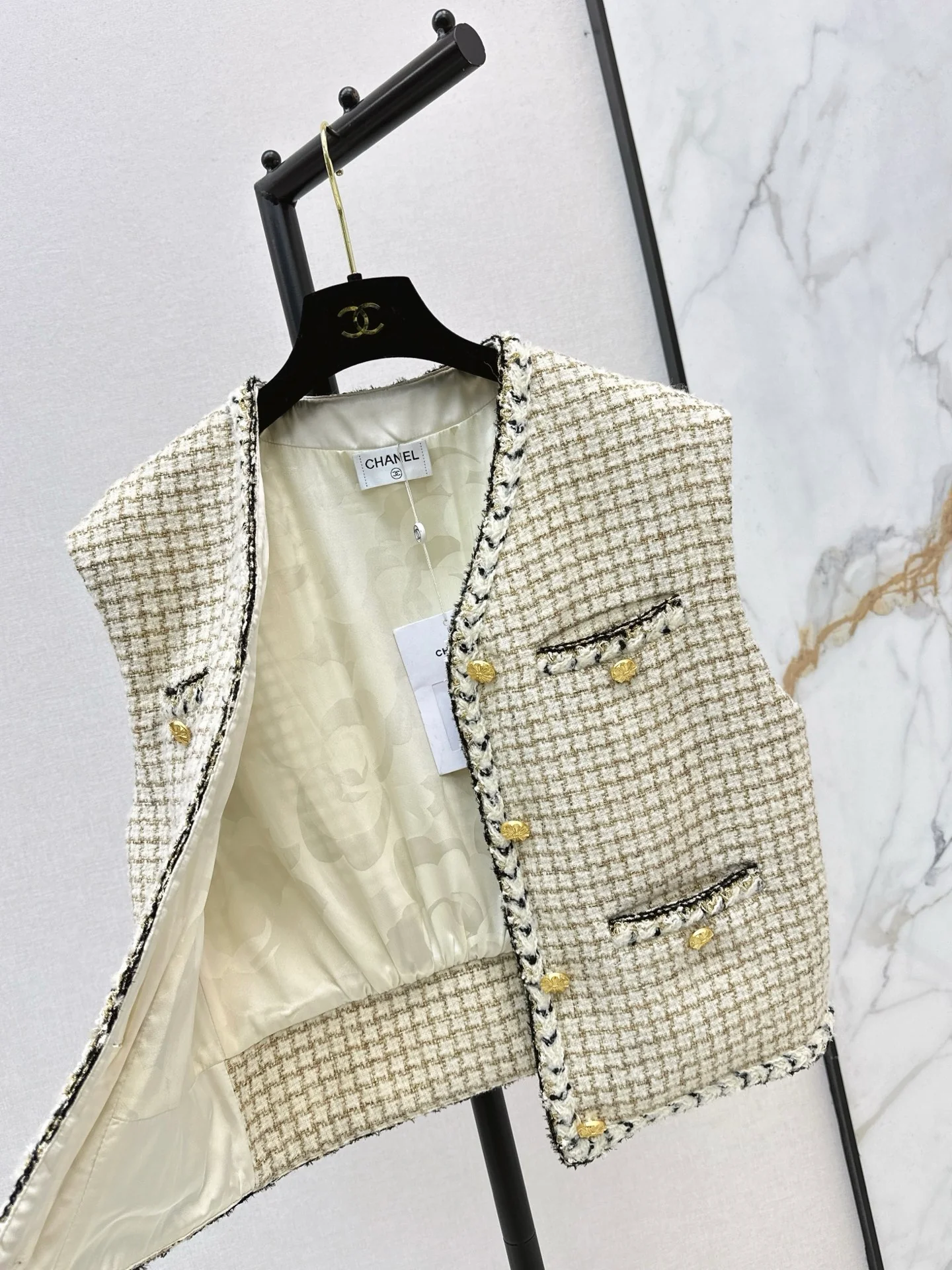 Chan 25fw woven tweed vest