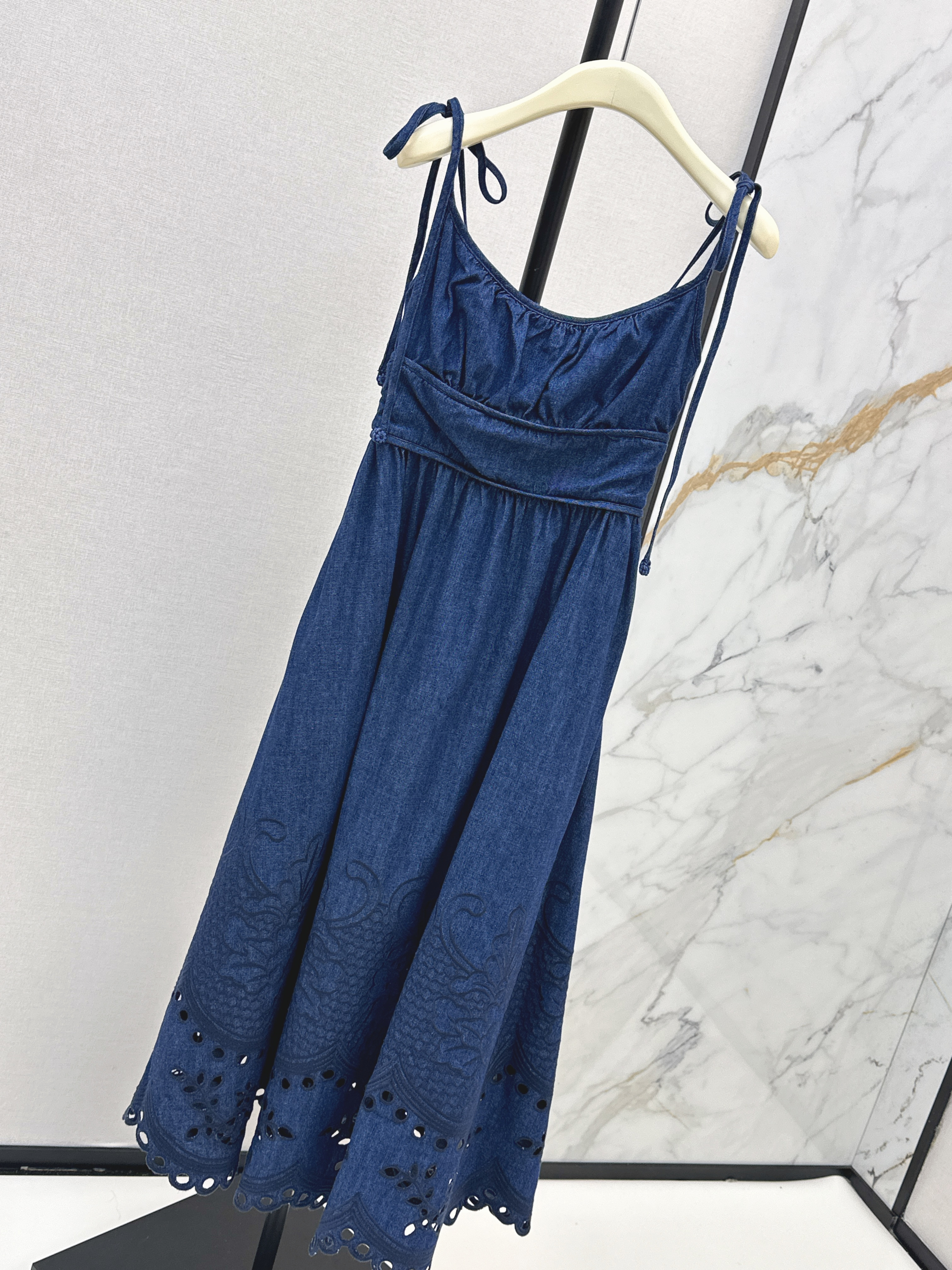 Zimm 26SS Tie-Strap Embroidered Midi Dress