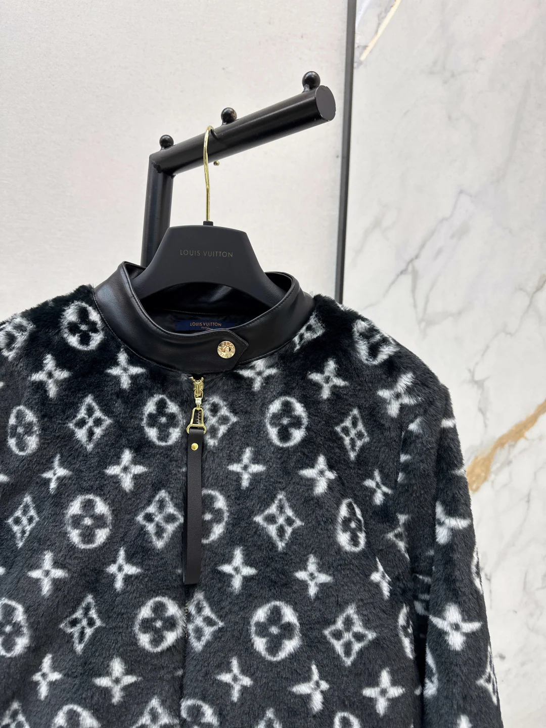 Loui 25fw fleece jacket