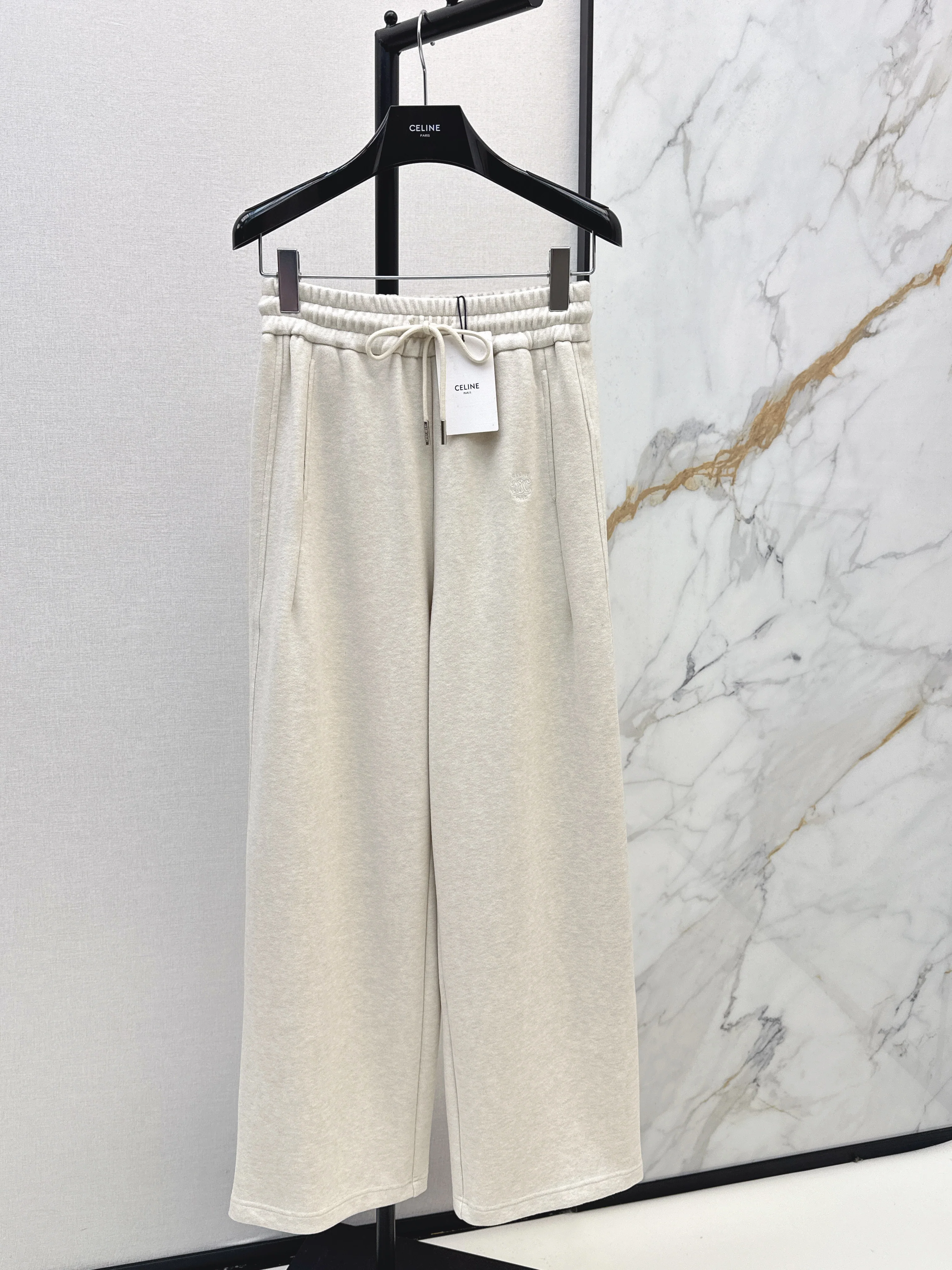 Celi 26ss straight pants