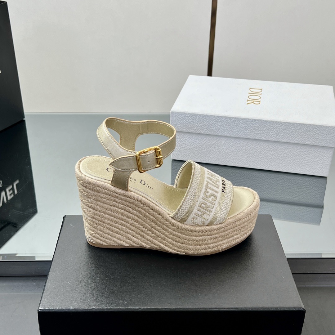 CD 26ss sandals