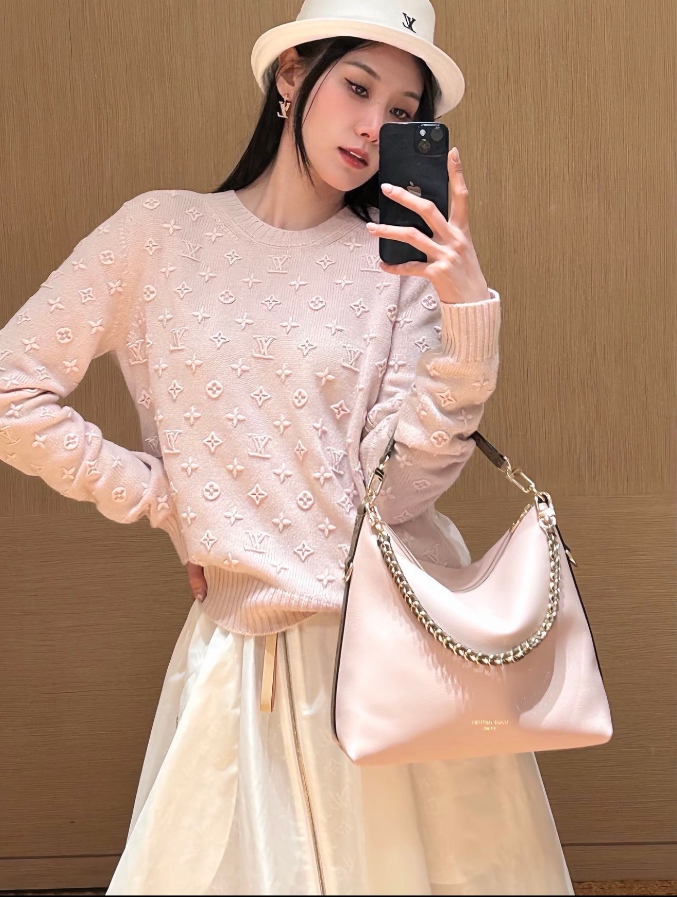 Loui 26ss embroidery sweater
