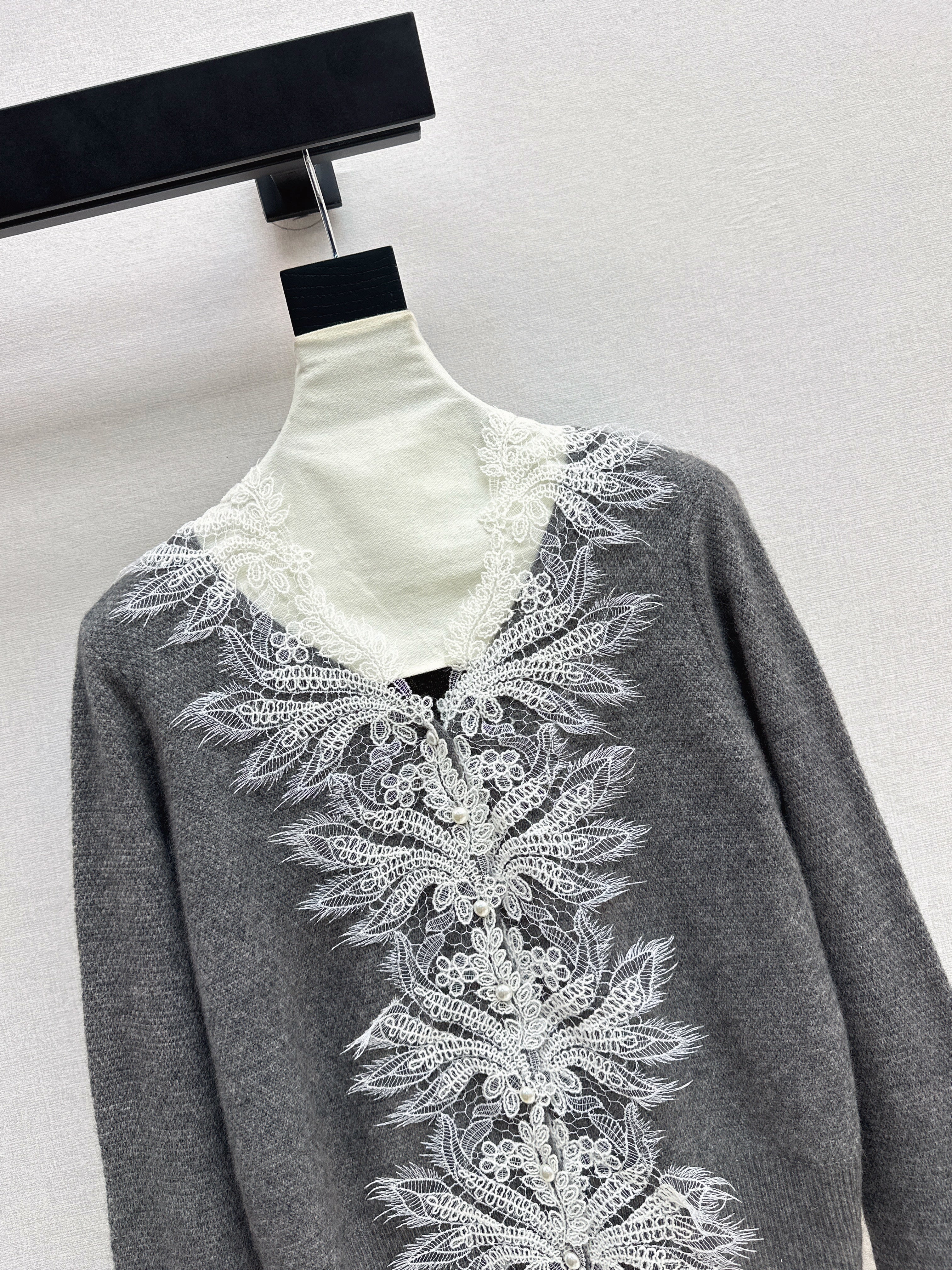 ES 26ss contract lace cardigan