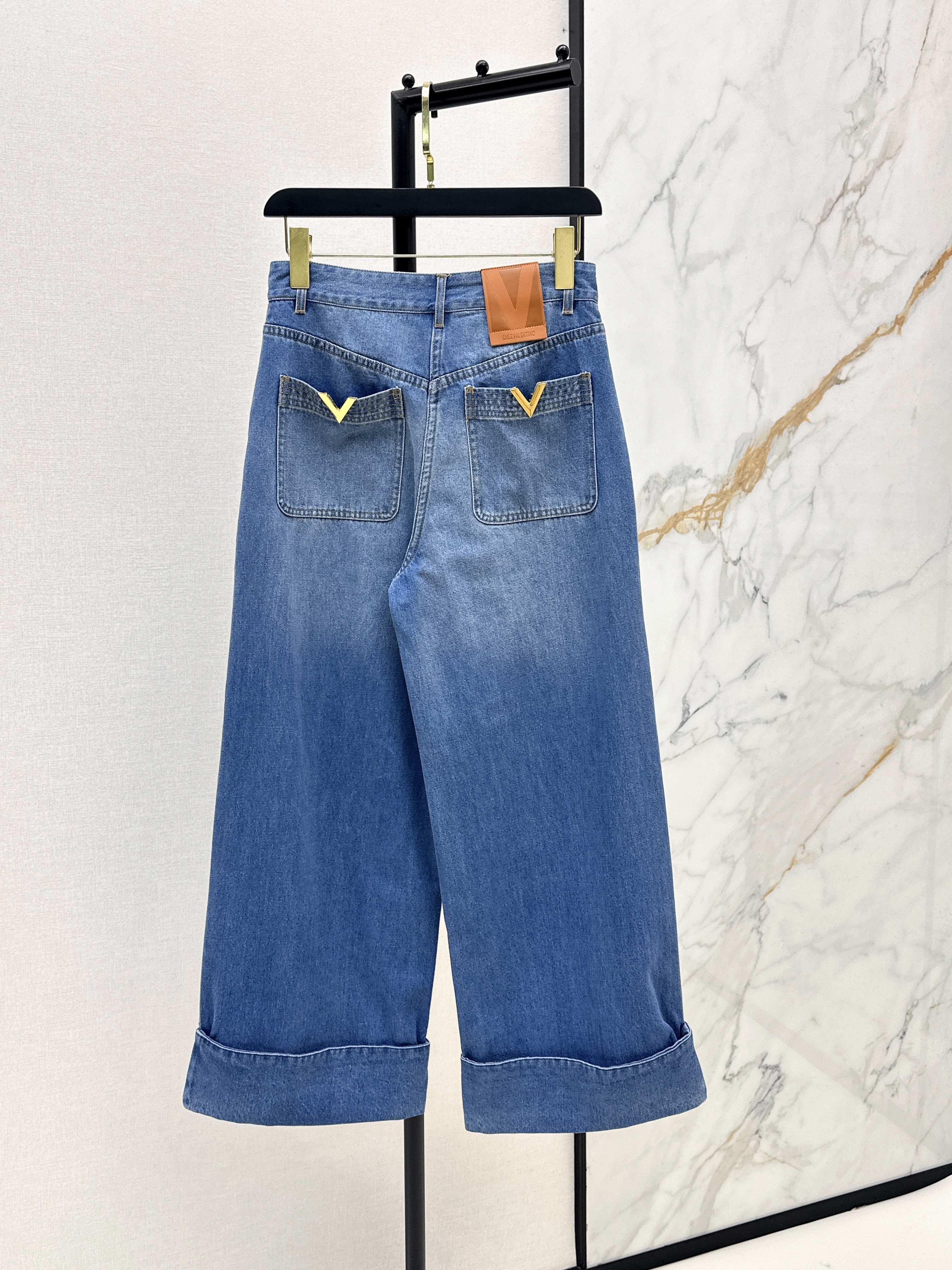 Valen 26ss cropped jeans