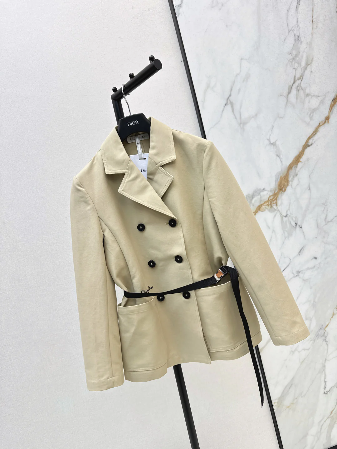 CD 25fw trench coats