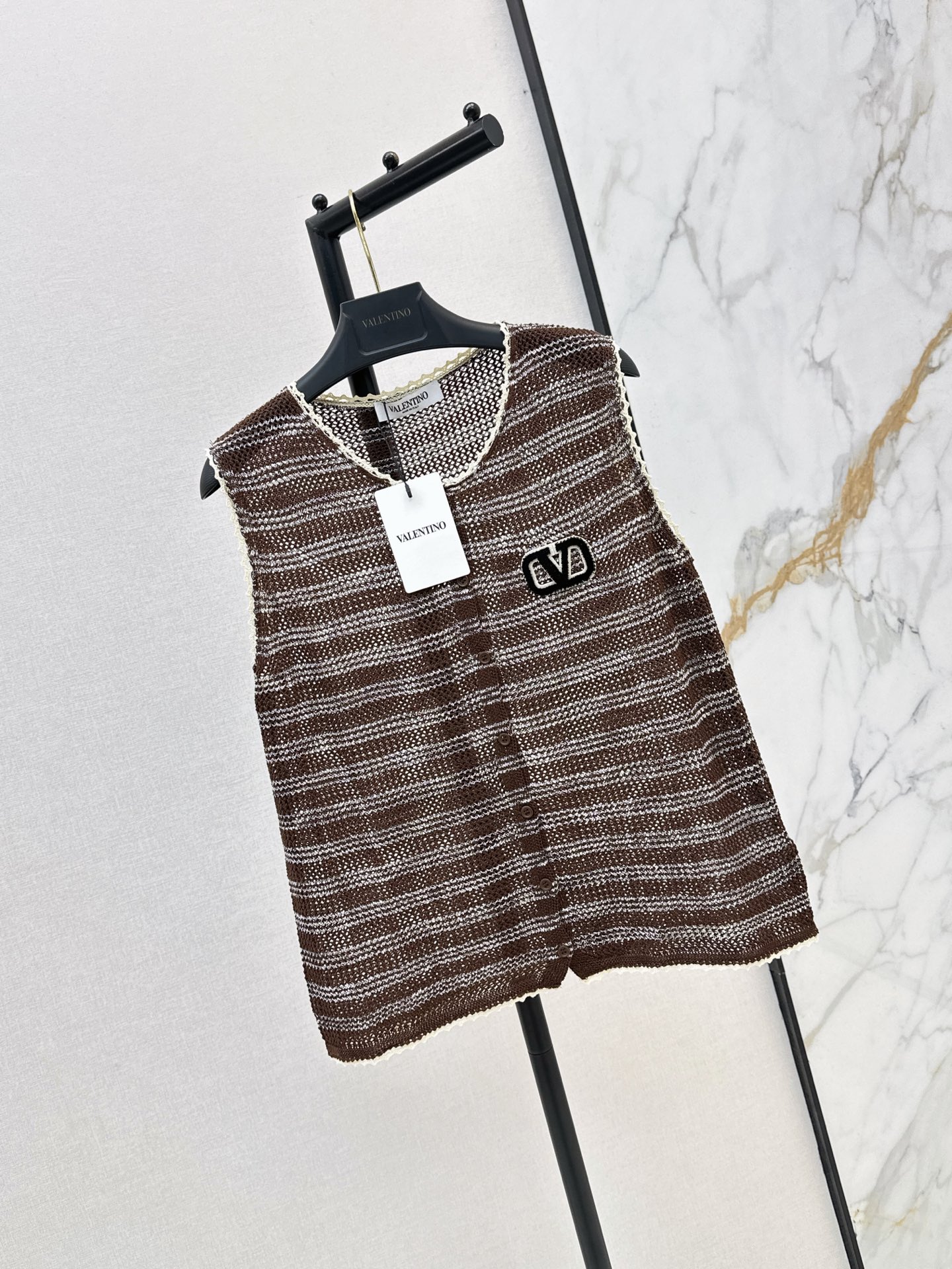 Valen 26ss stripe knit vest