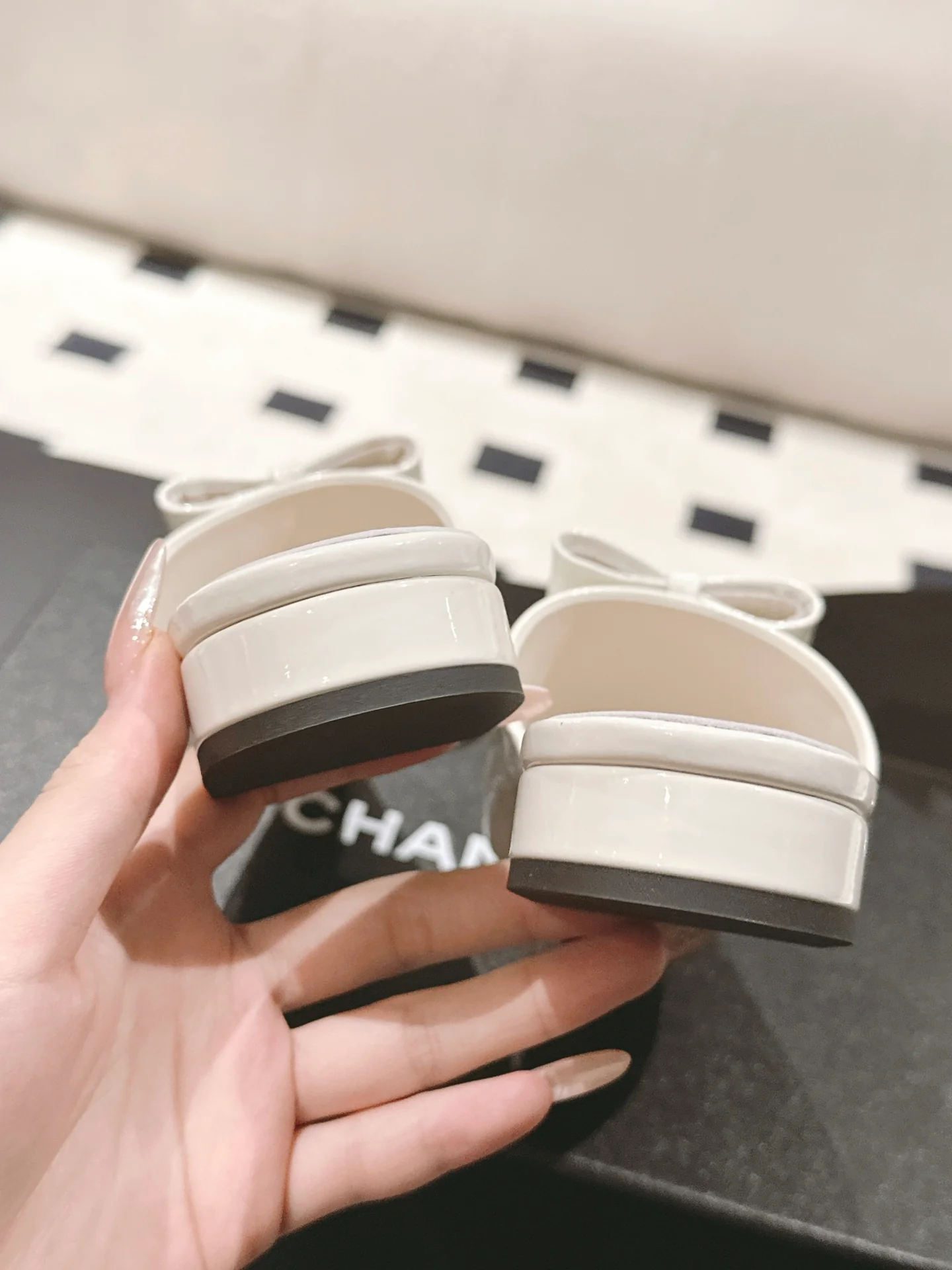 Chan 25fw mules
