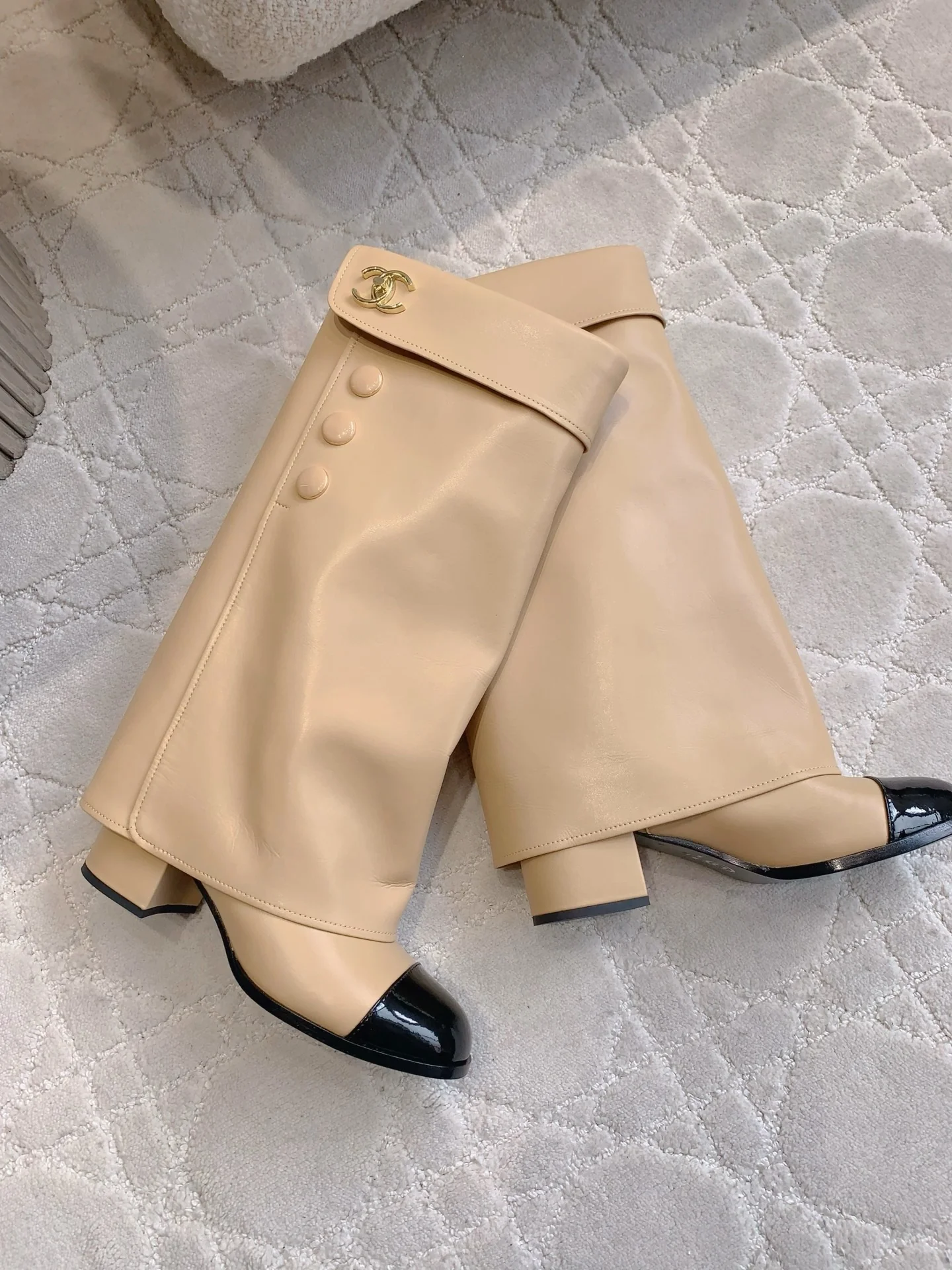 Chan 25fw cuff boots