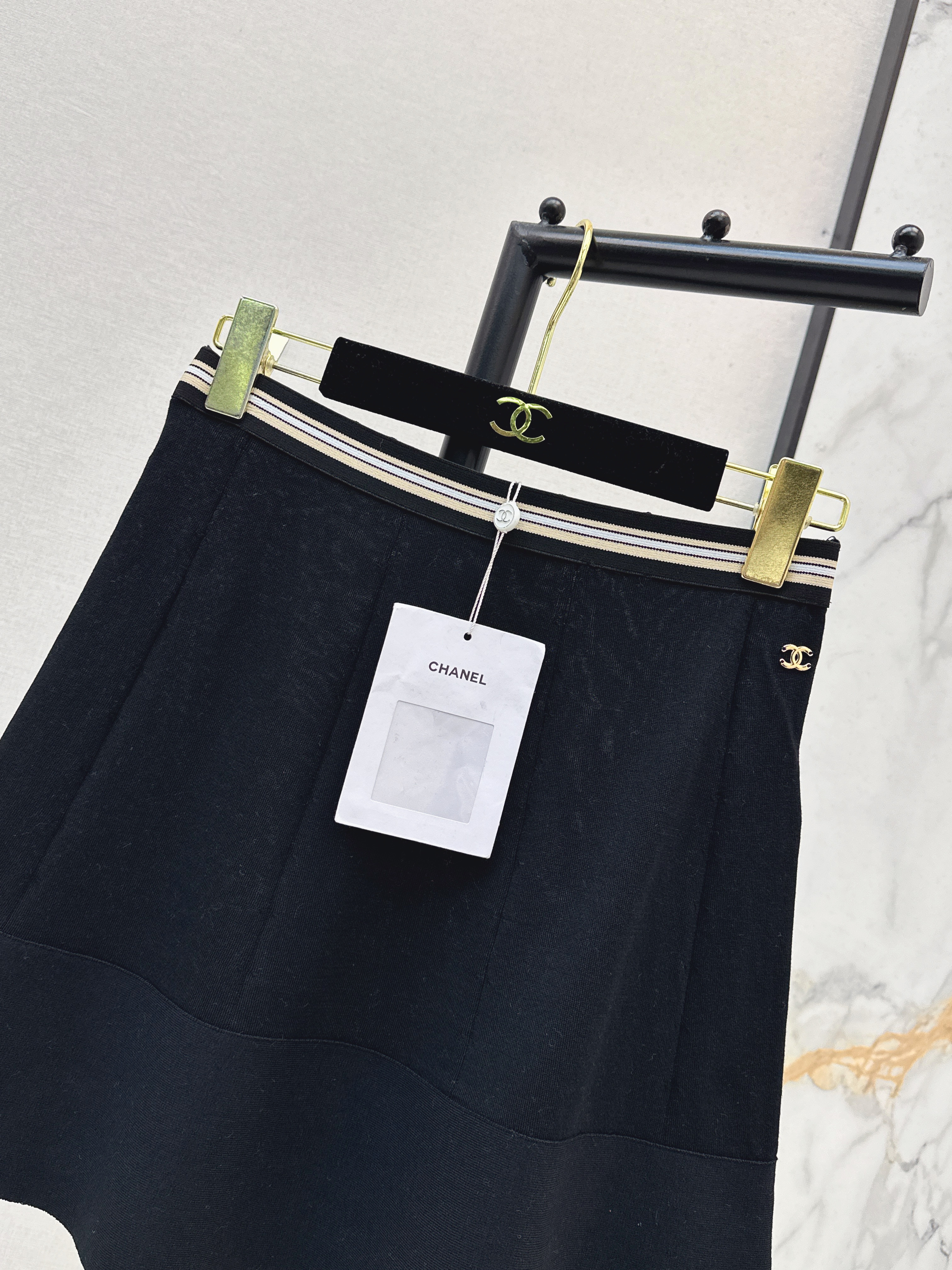Chan 26ss A-line skirt