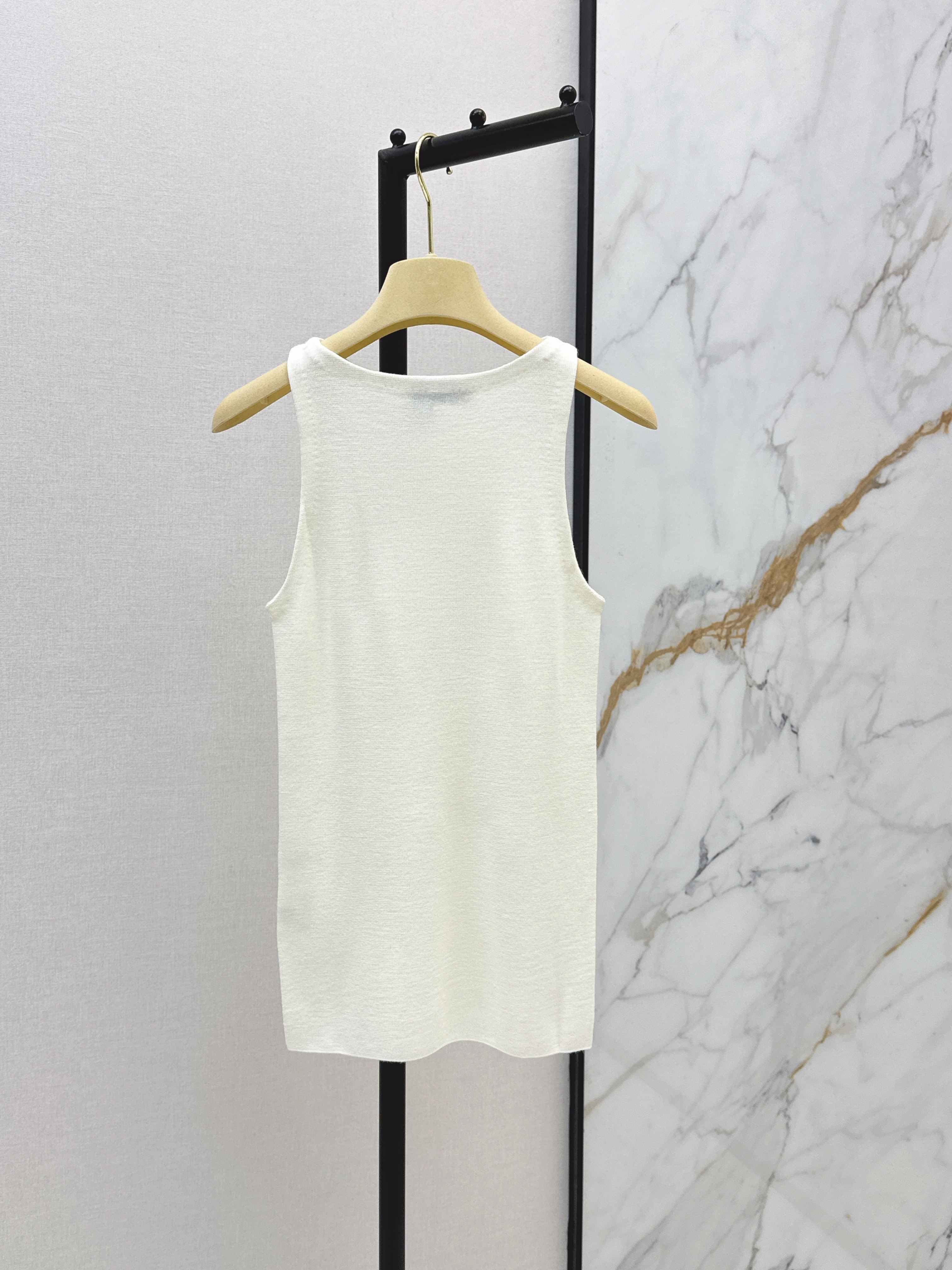Miu 26ss knit vest