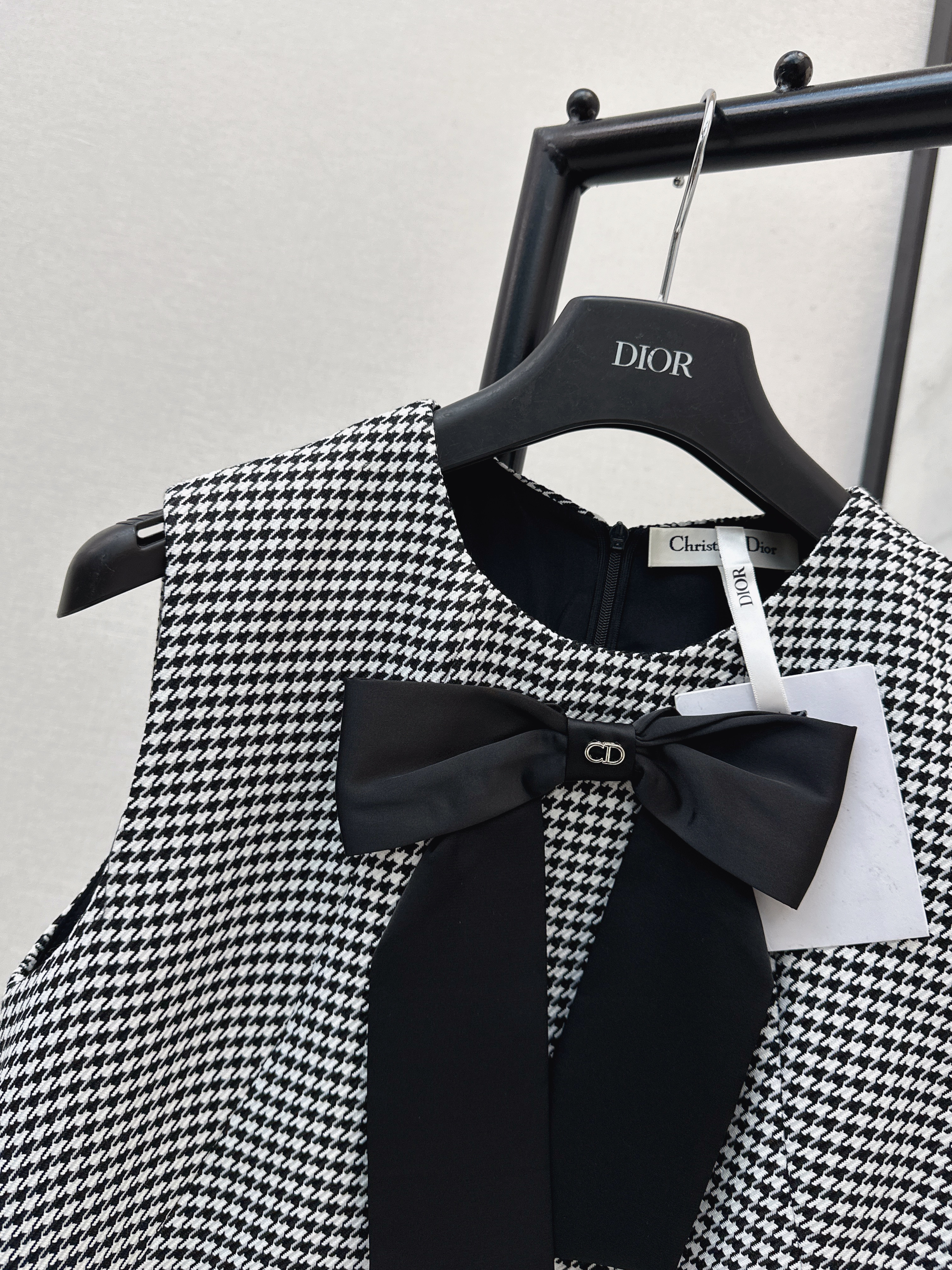 CD 26ss houndstone dress