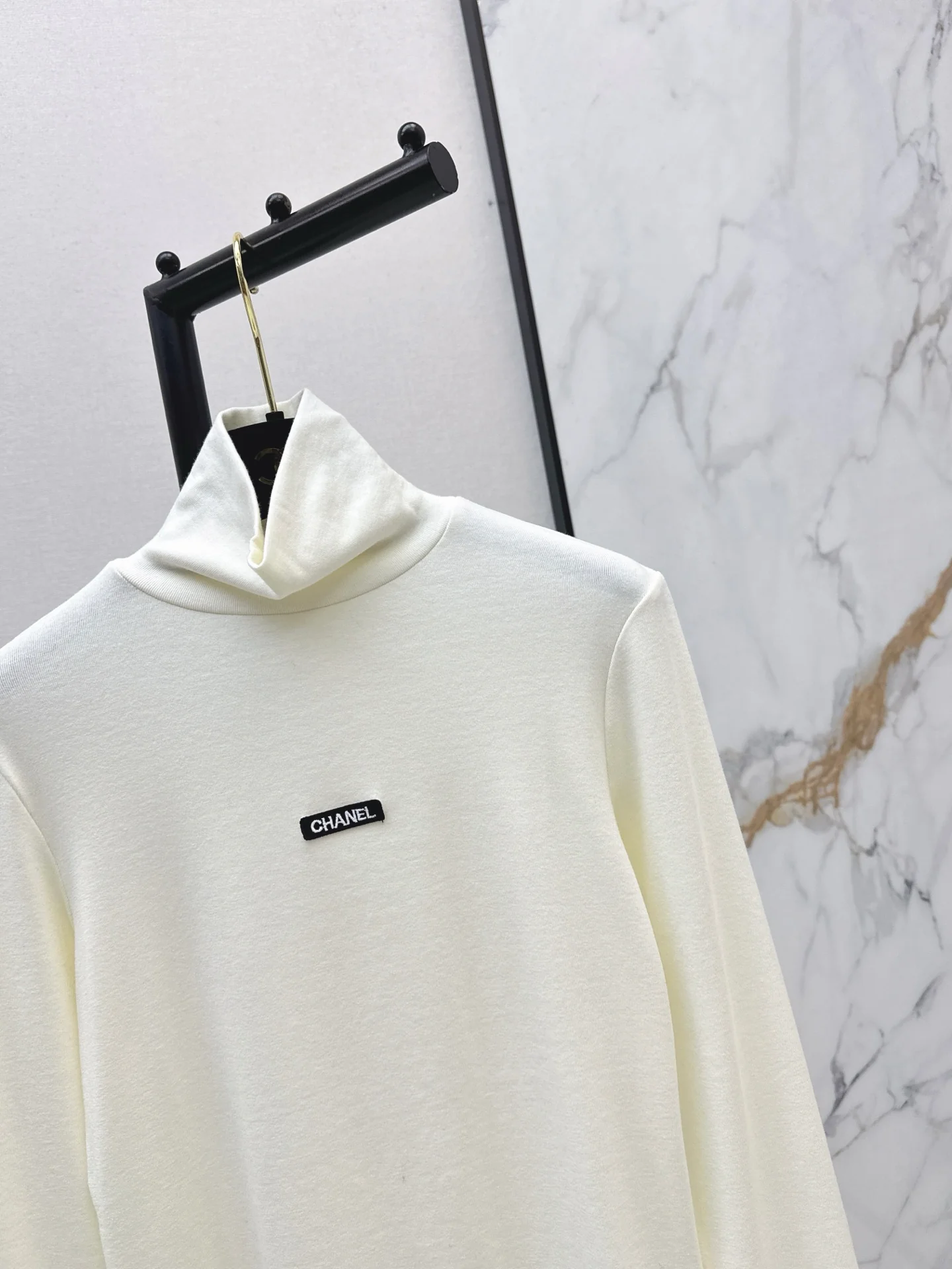 Chan 25fw high neck basic tee