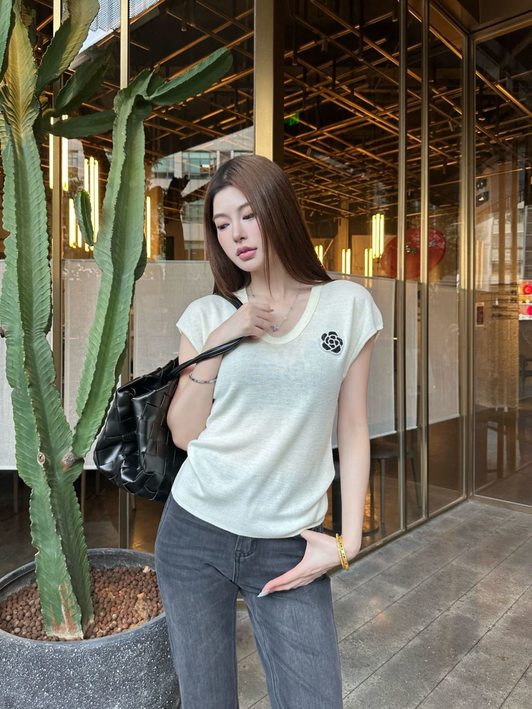 Chan 26ss 3d flower t-shirt
