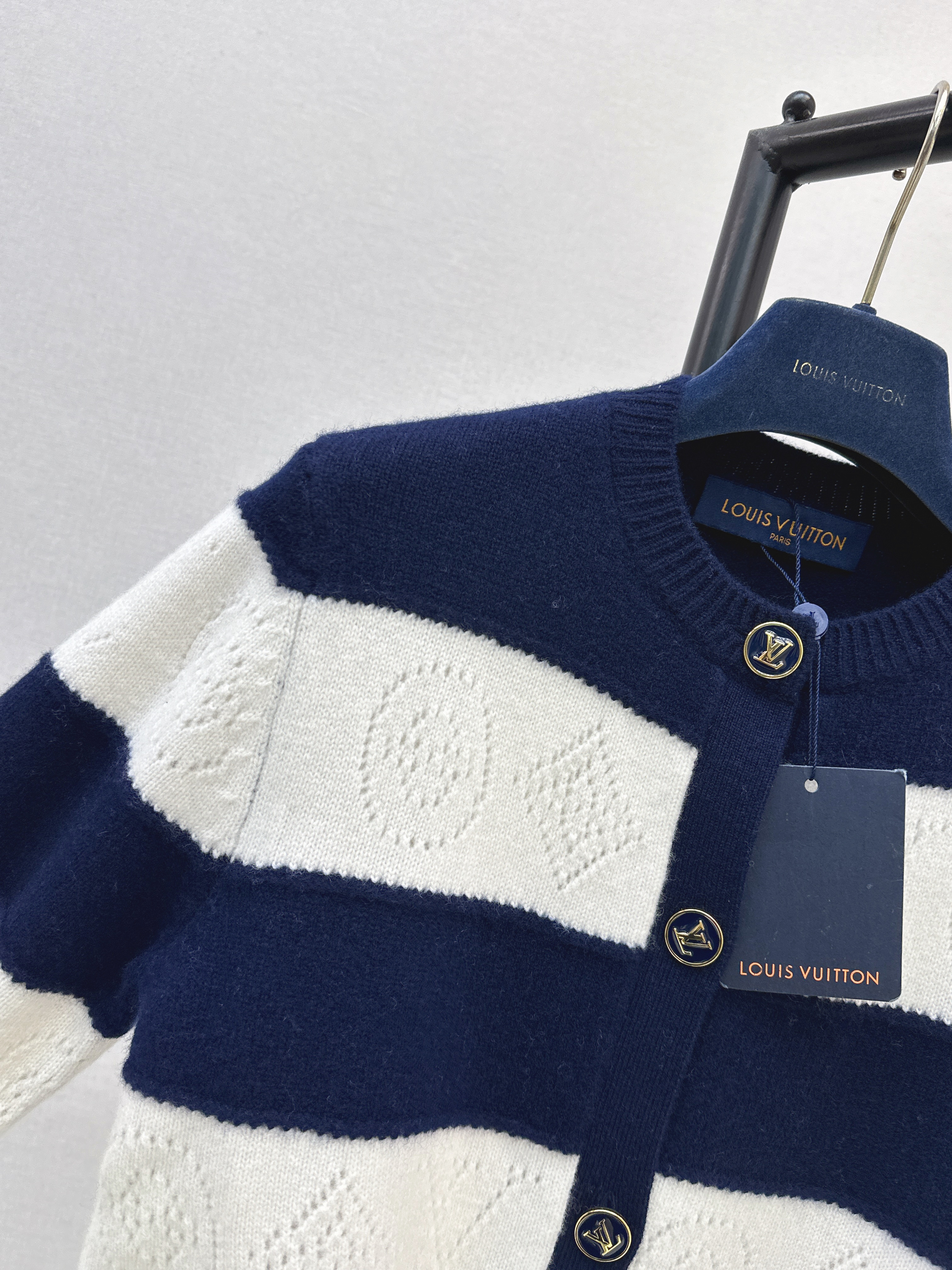Loui 26ss stripe knit cardigan