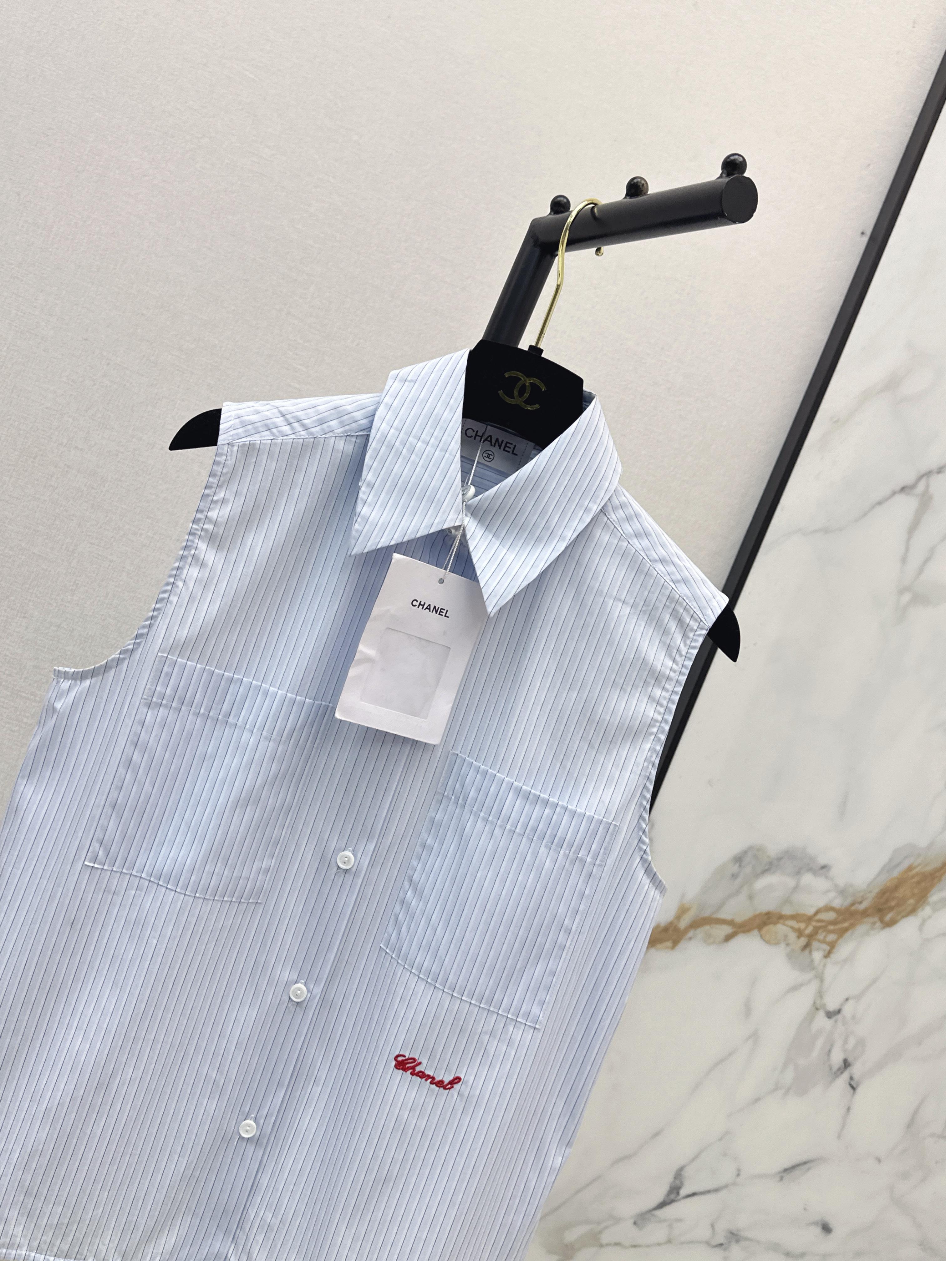 Chan 26ss sleeveless shirt