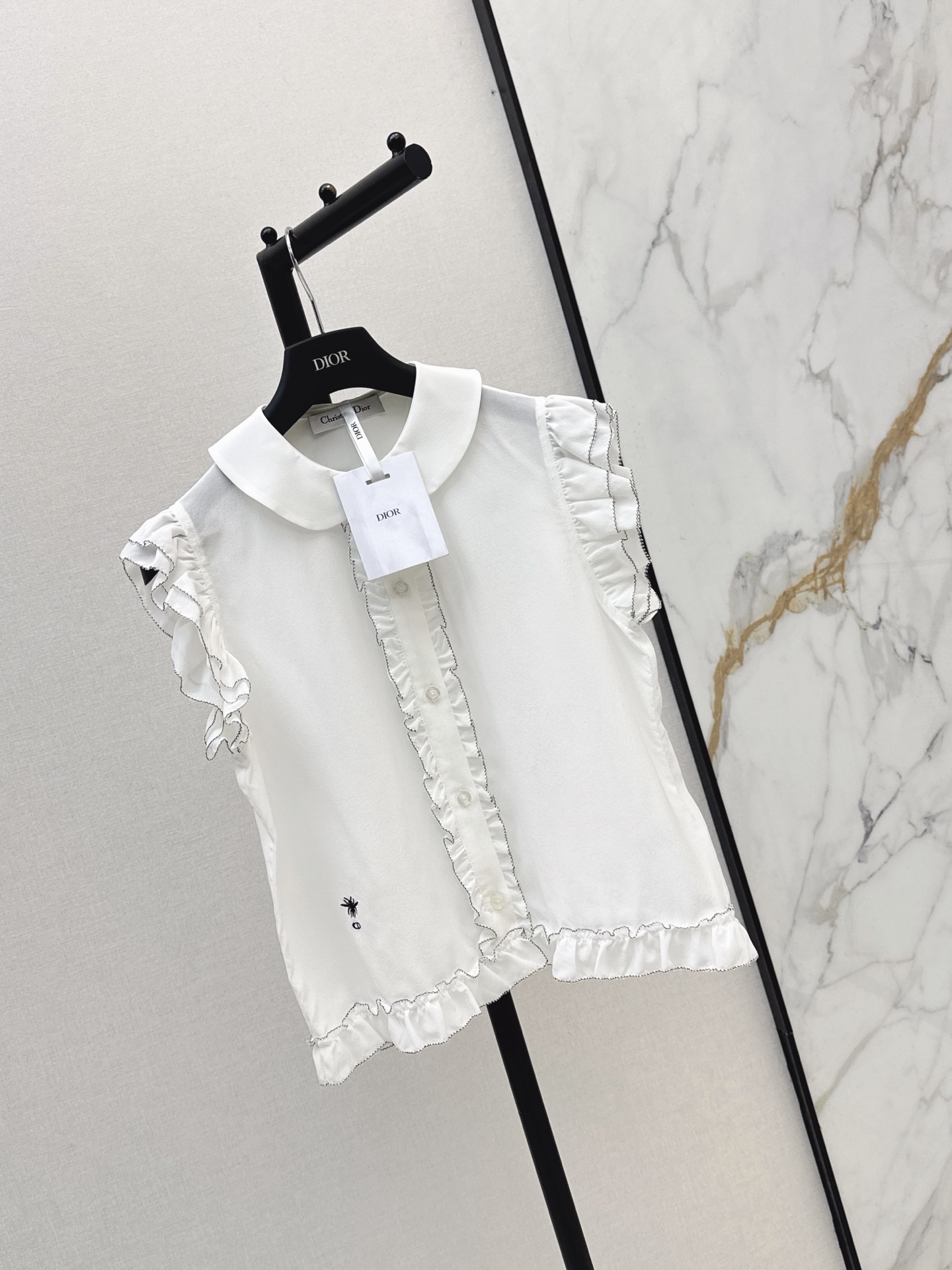 CD 26ss sleeveless ruffle shirt