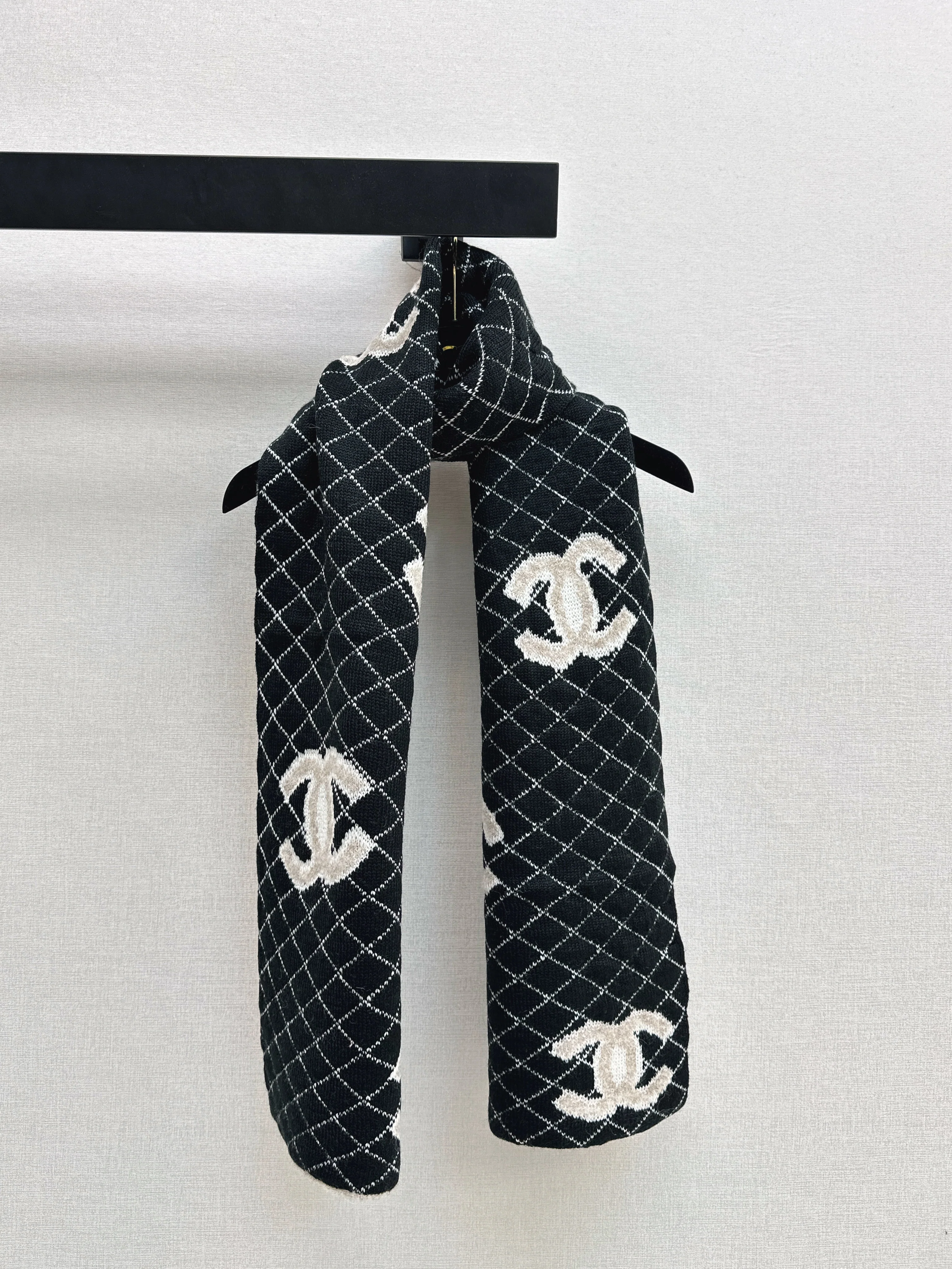 Chan 26ss cashmere scarf