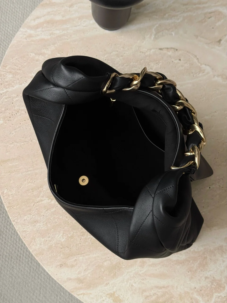 Chan 25K hobo handbag