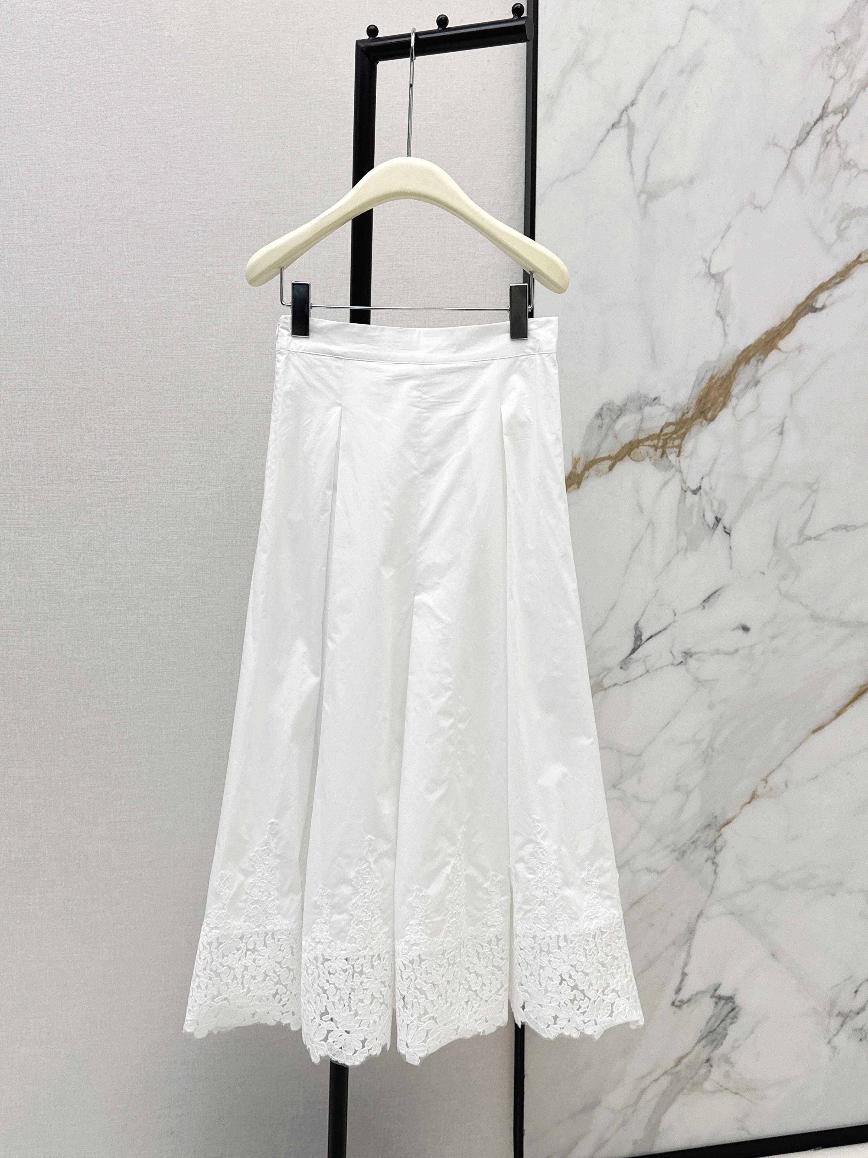 ES 26ss lace skirt