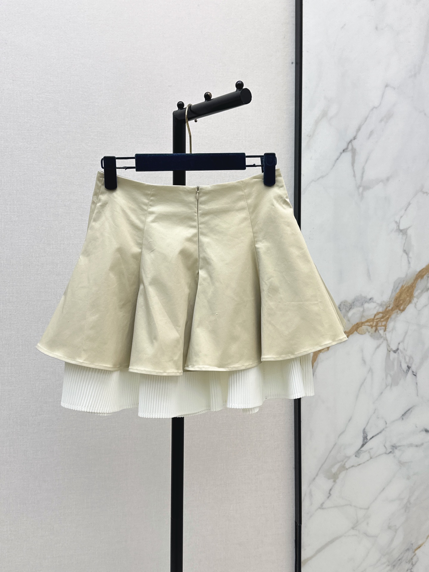 Loui 26ss contract pleated skirt
