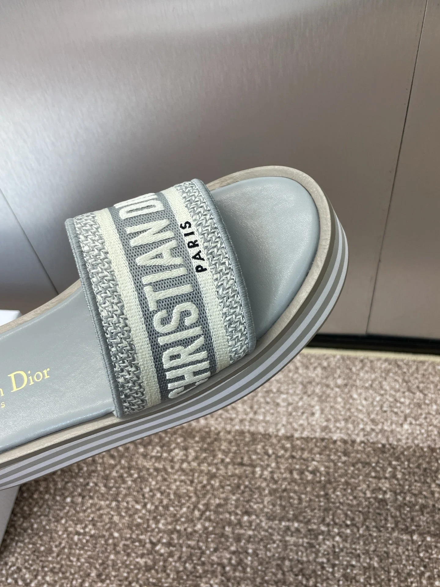 D 25ss ivieta dway slippers