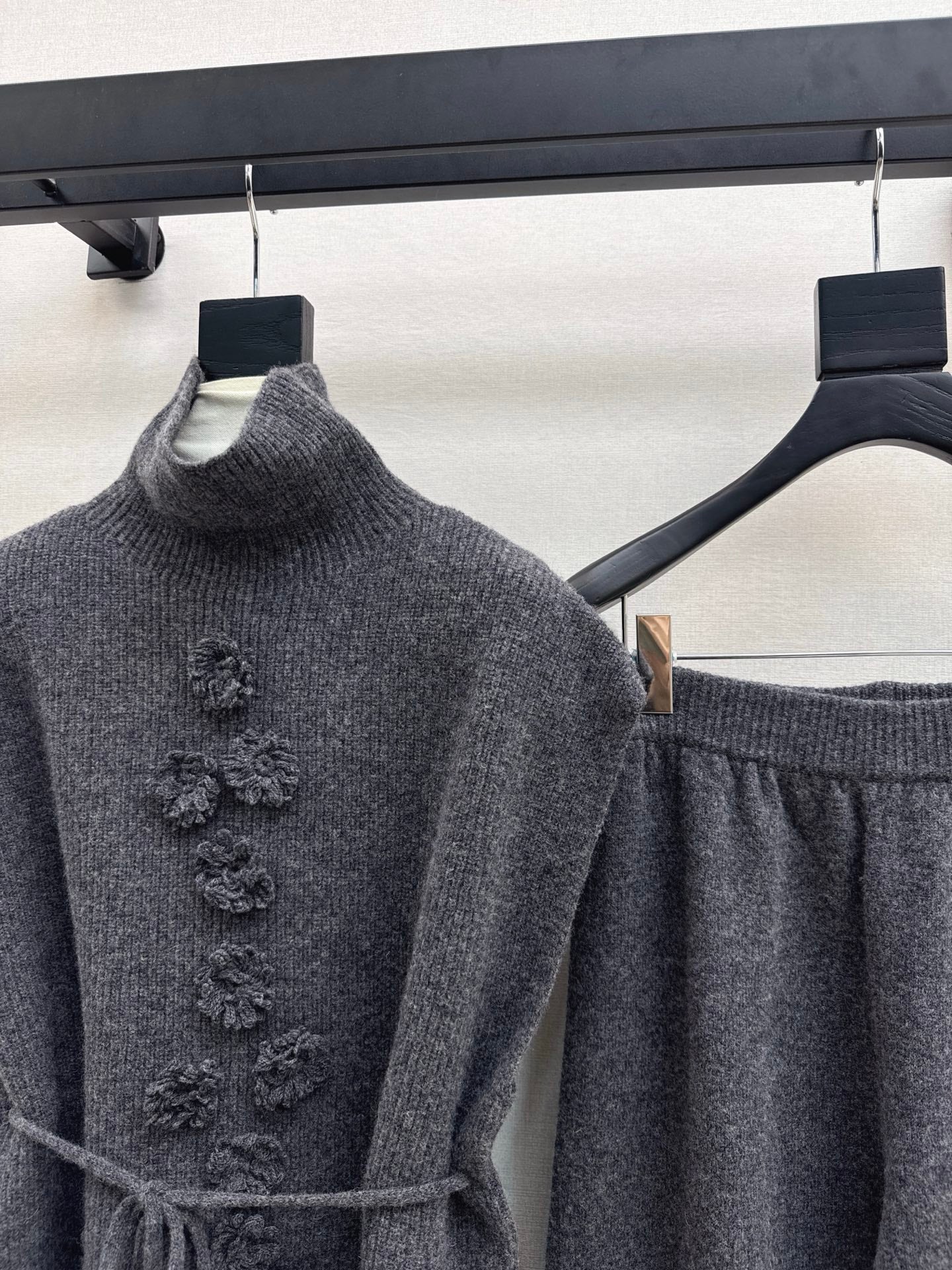 Chan 25fw sleeveless sweater pants set