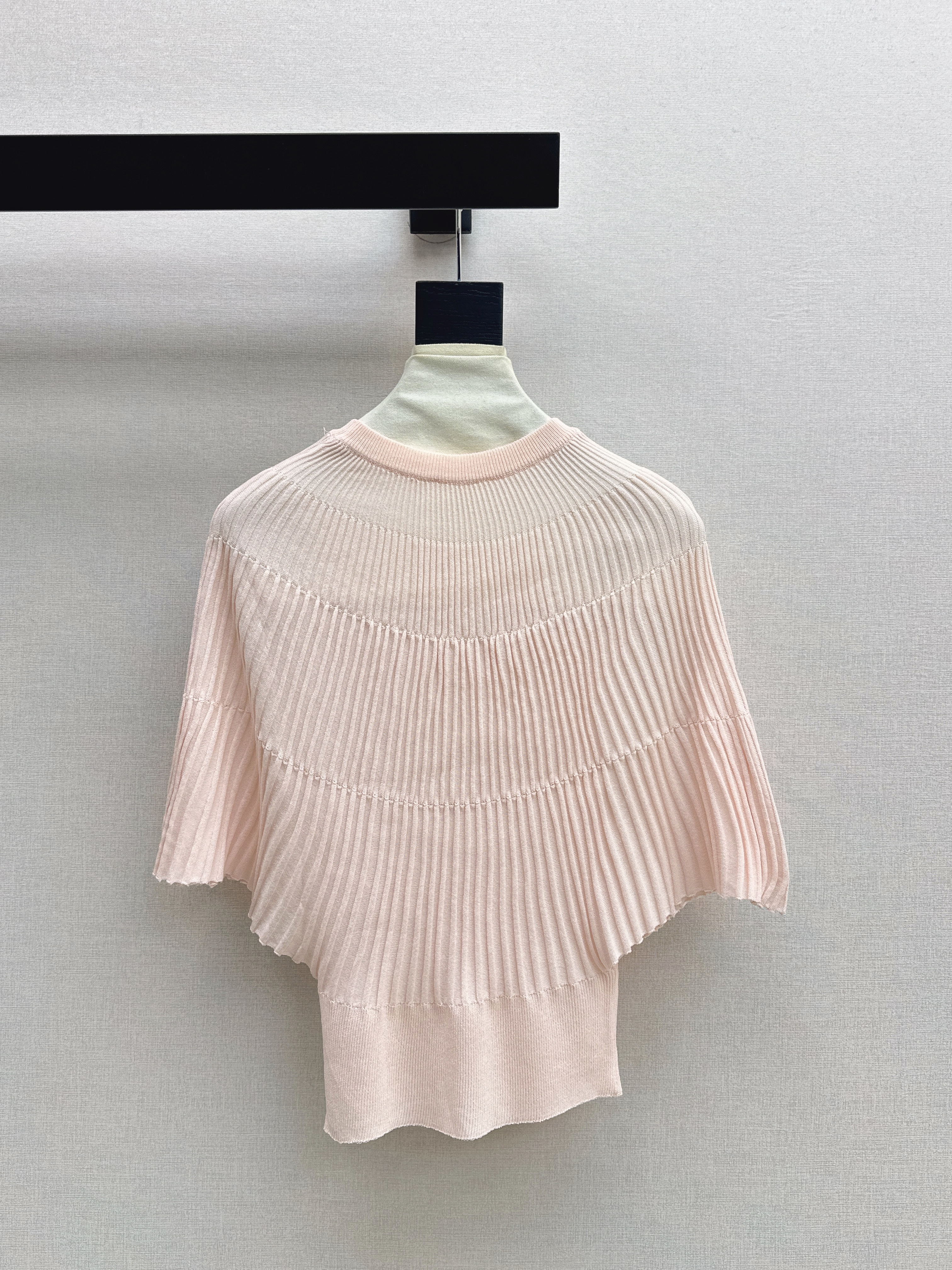 Miu 26ss cape knitwear