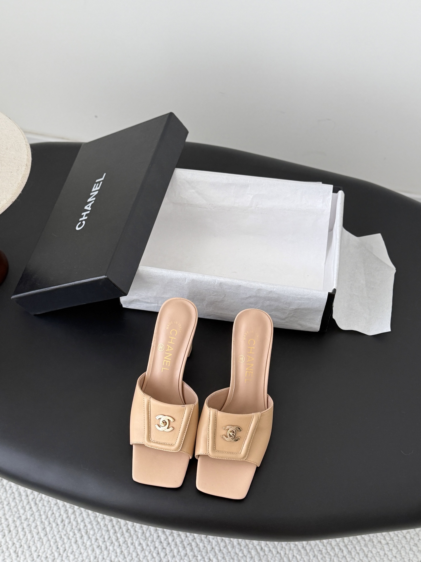 Chan 26C mule block heel