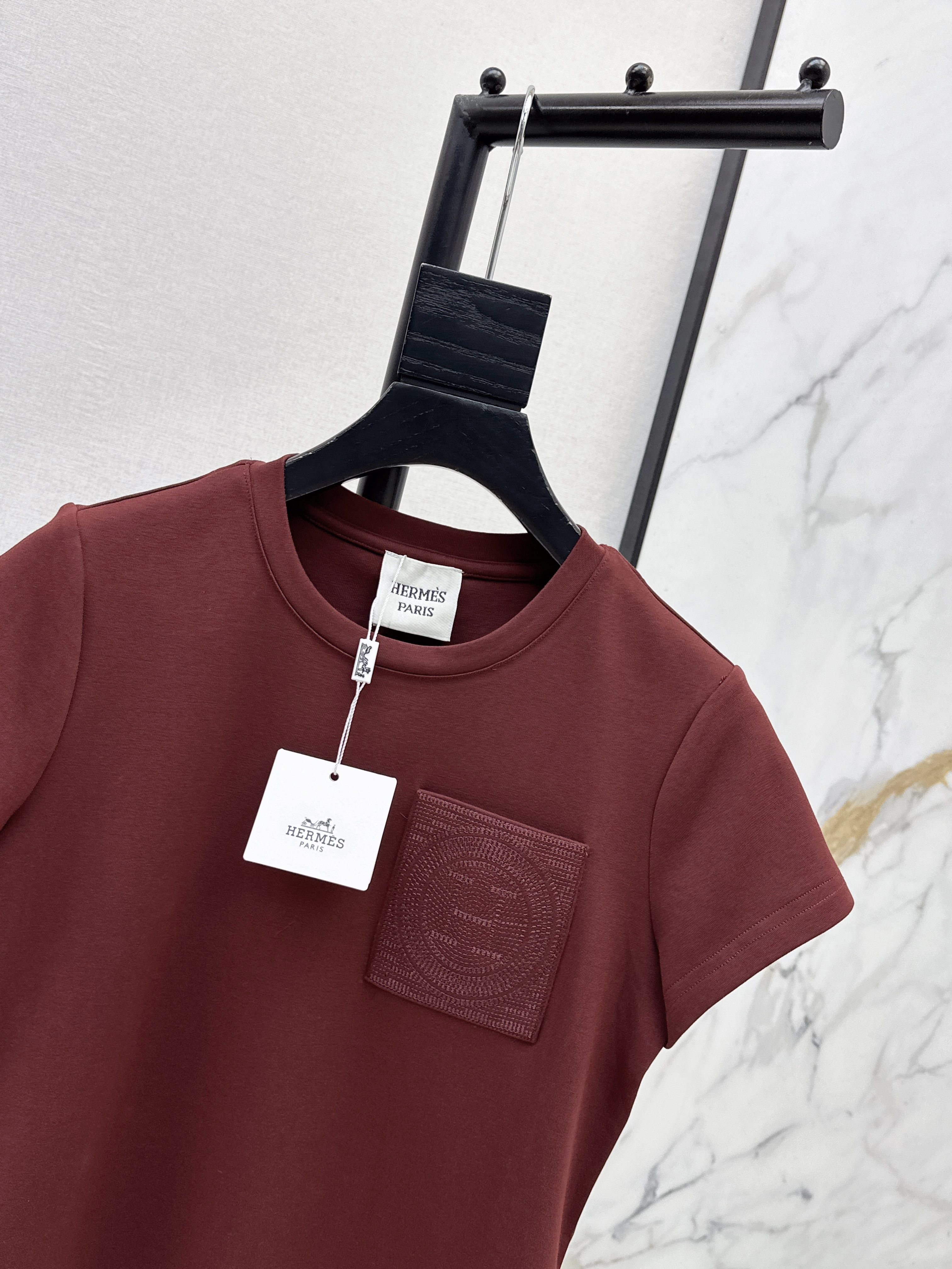 Her 26ss t-shirt
