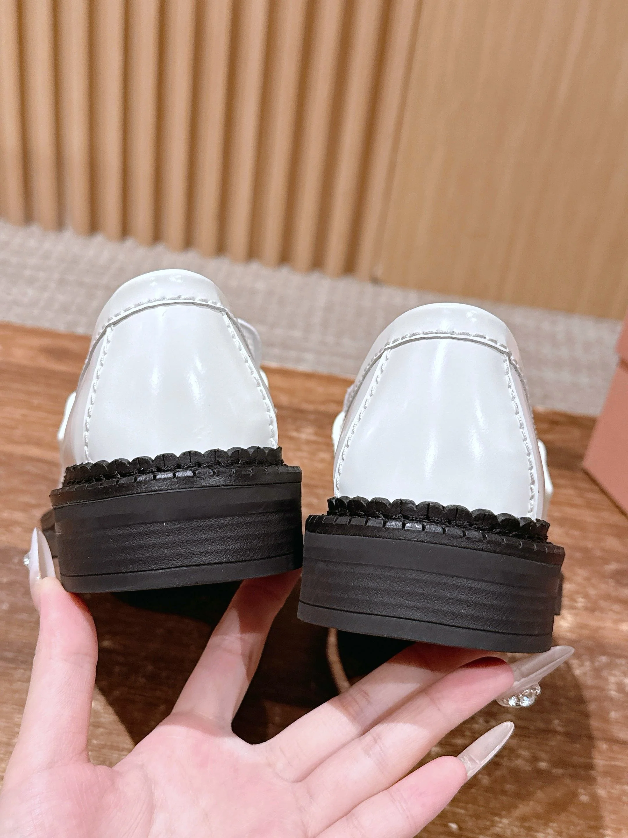 Miu 25fw loafer shoes