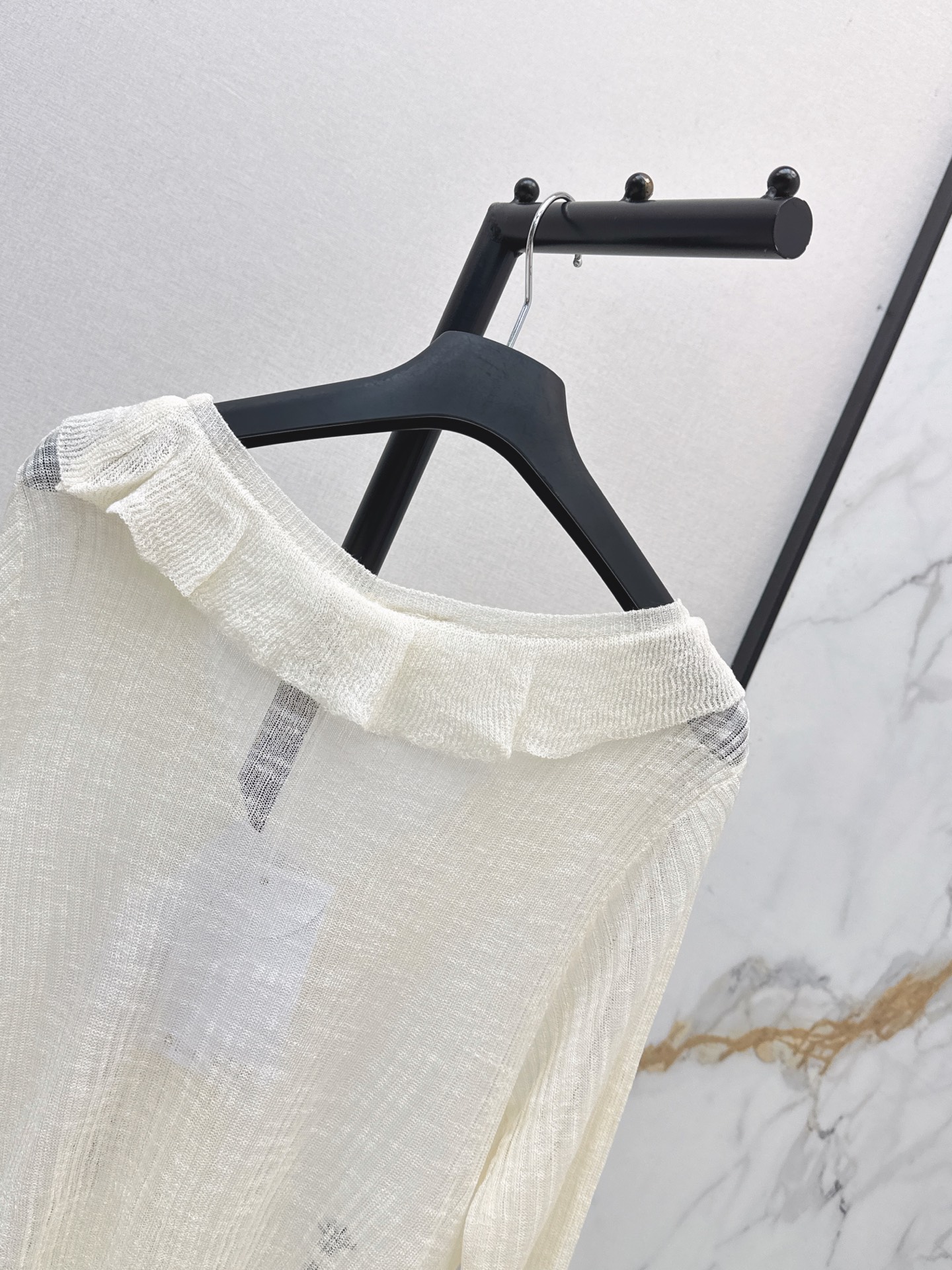 CD 26ss ruffle v-neck cardigan