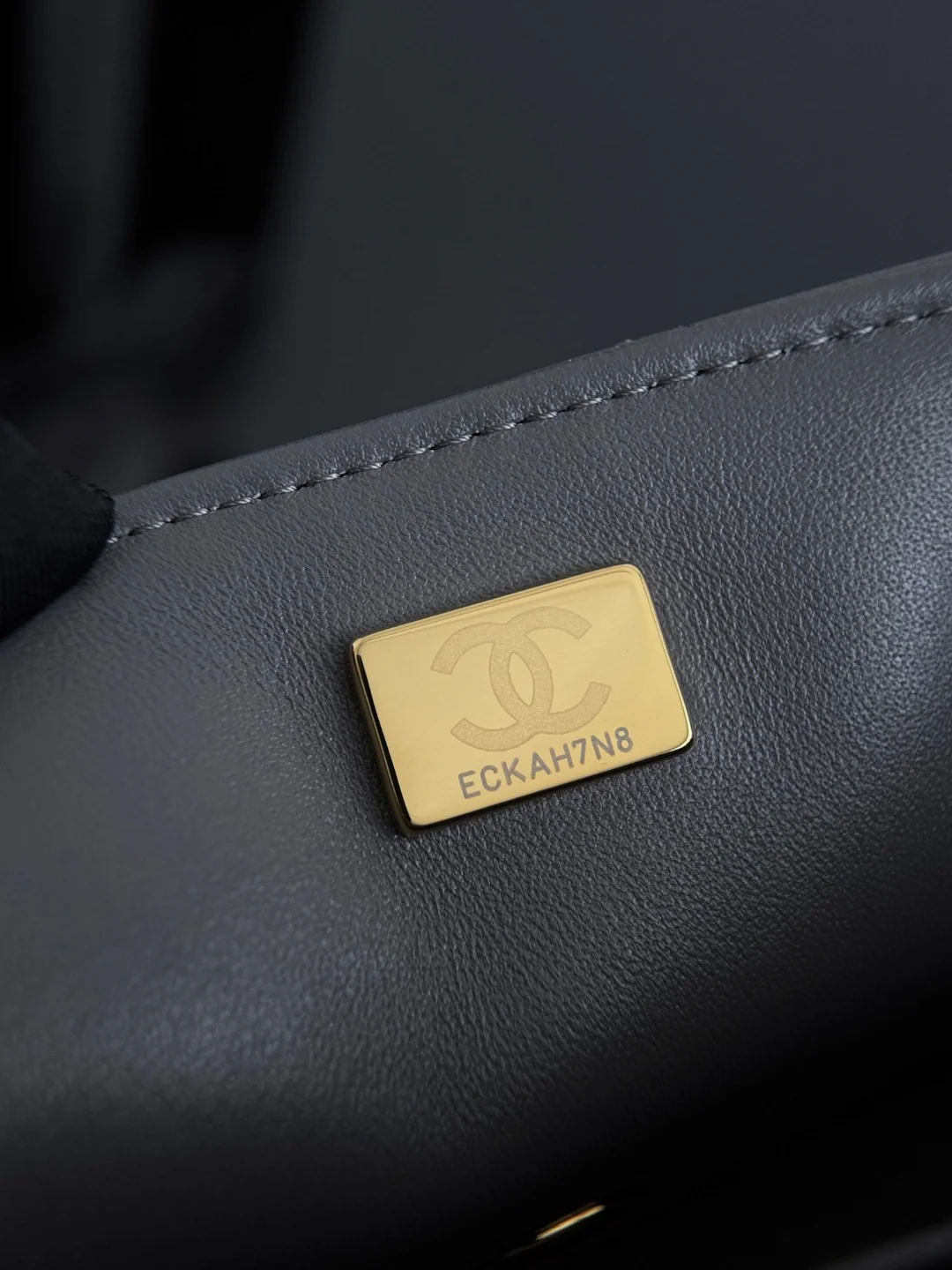 Chan cf20 chain shoulder bag