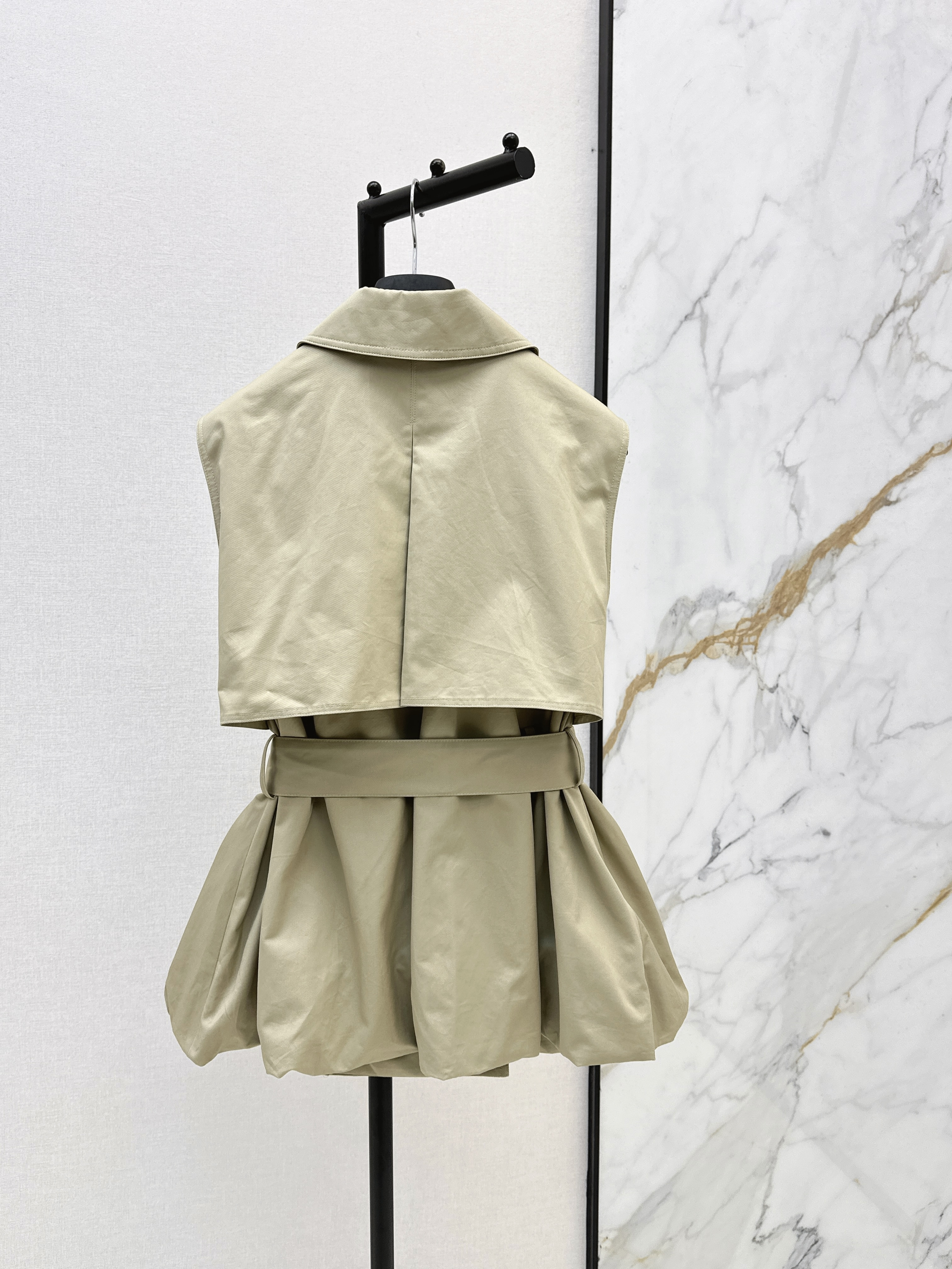 CD 26ss sleeveless belted trench vest