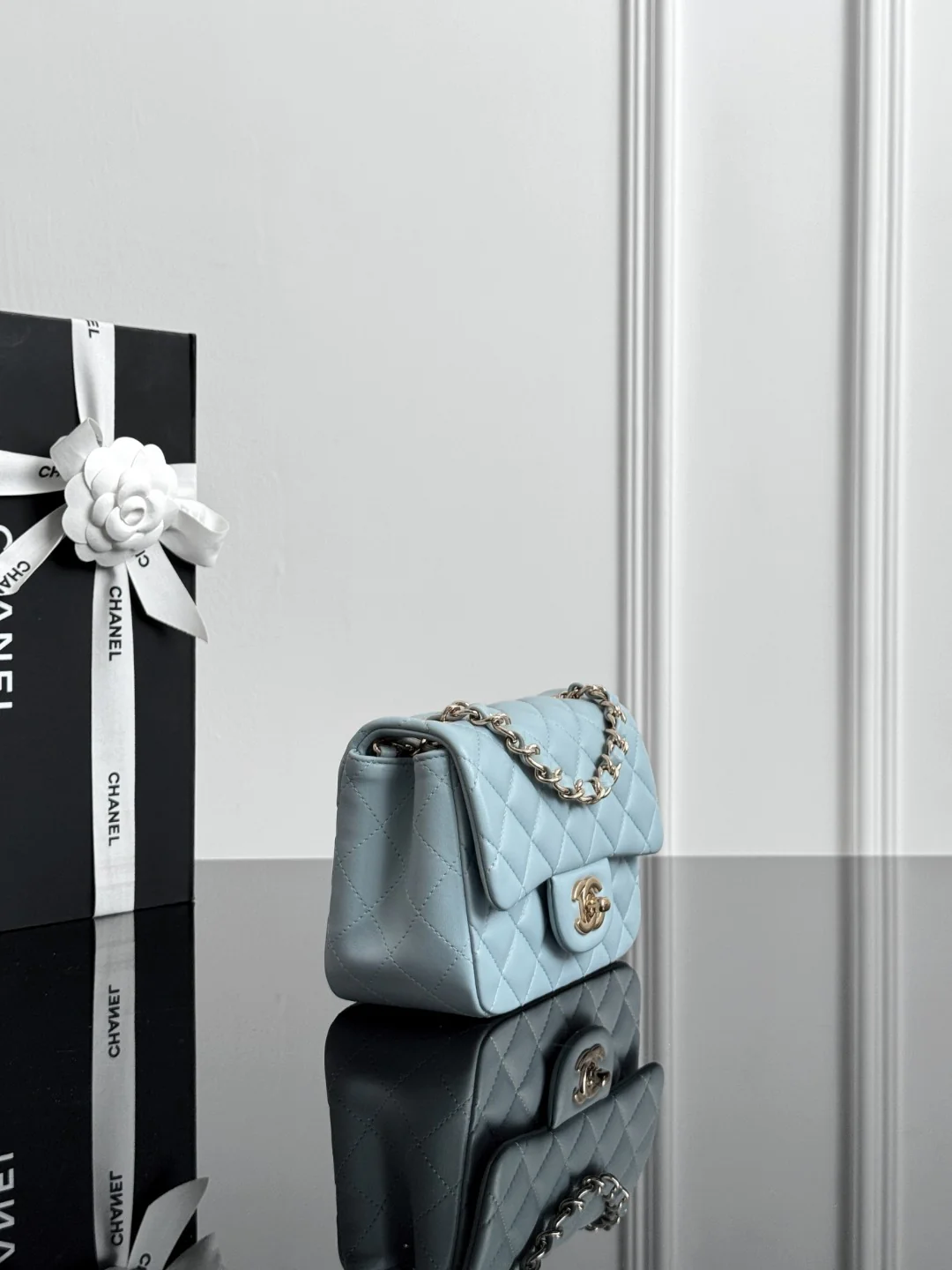 Chan cf17 chain shoulder bag