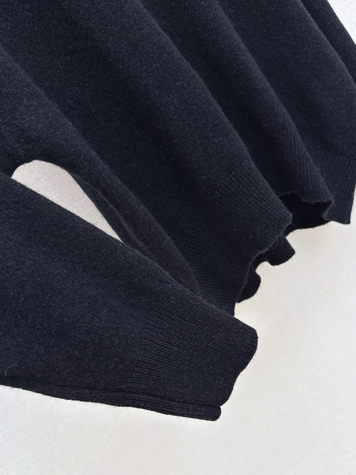 Celi 25fw turtleneck sweater